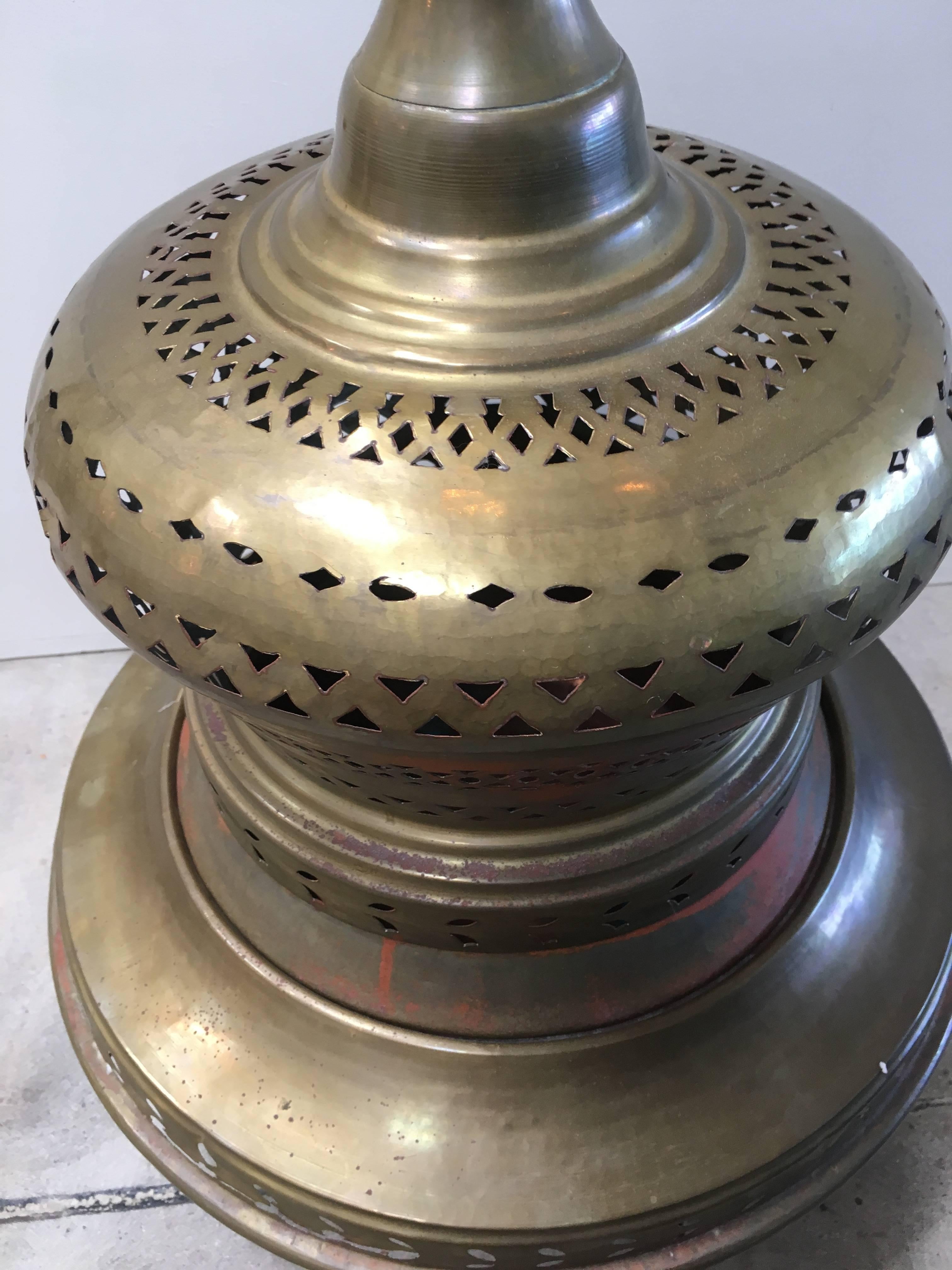 Vintage Brass Moroccan Brazier Tagine In Good Condition In Los Angeles, CA