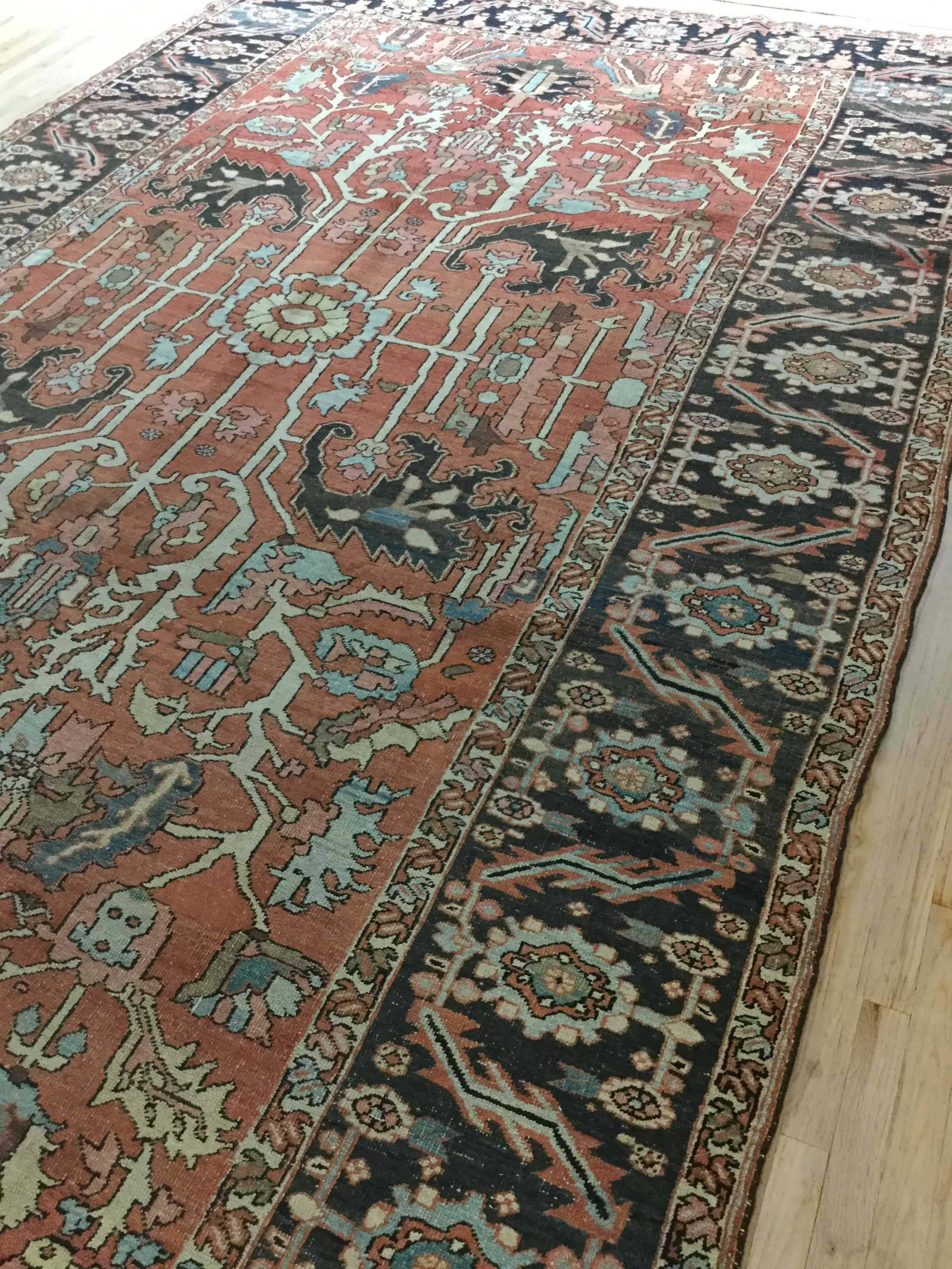 Late 19th Century Serapi Rug 4