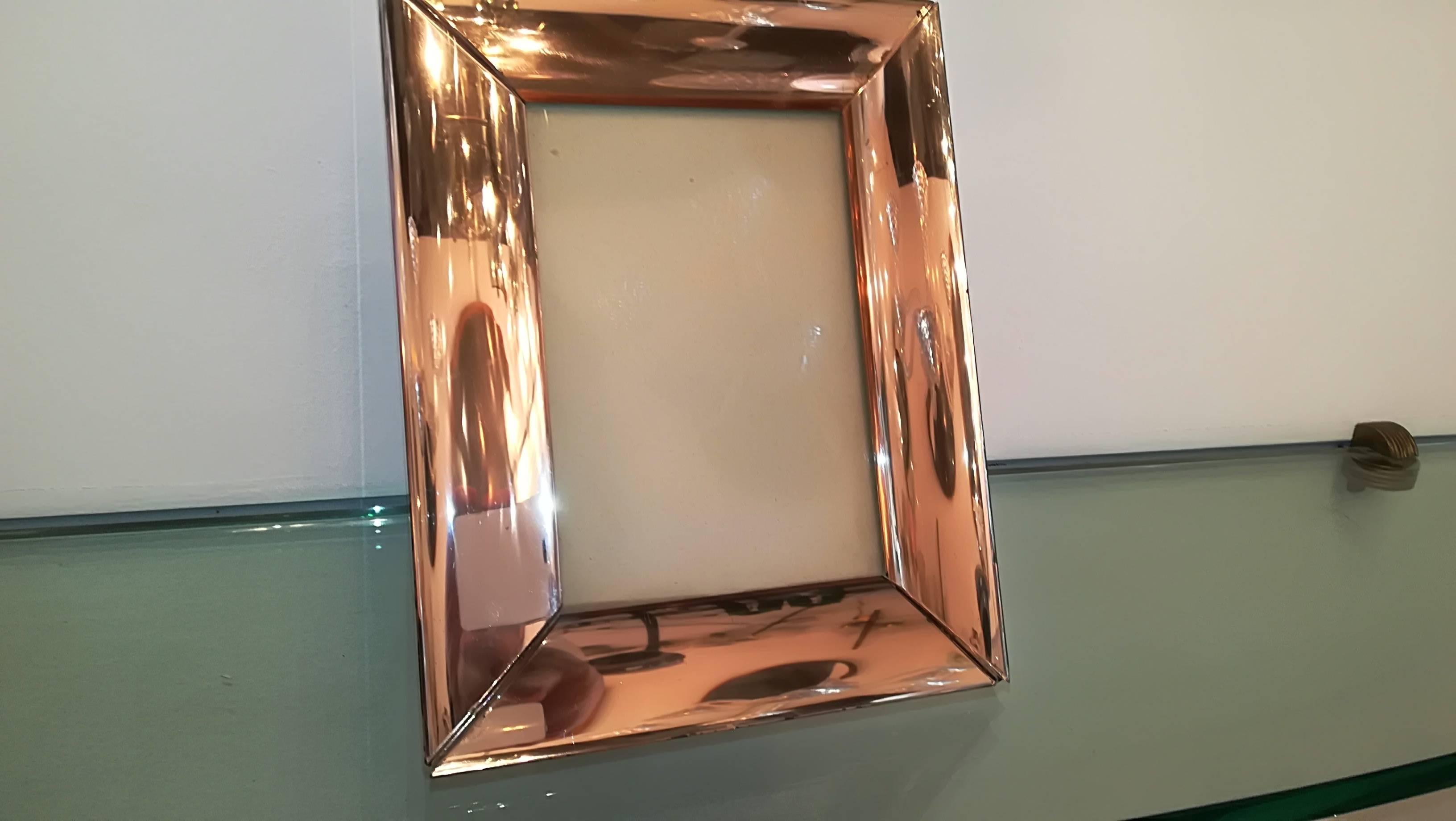 Frame Fontana Arte pink, 1950 .Fully lined wood frame with mirrored and machined grinding wheel. Technique used only by artisan Fontana Arte.