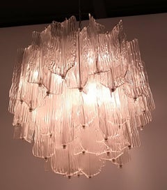 Kronleuchter aus Messing und Murano Glas Venini 1950.