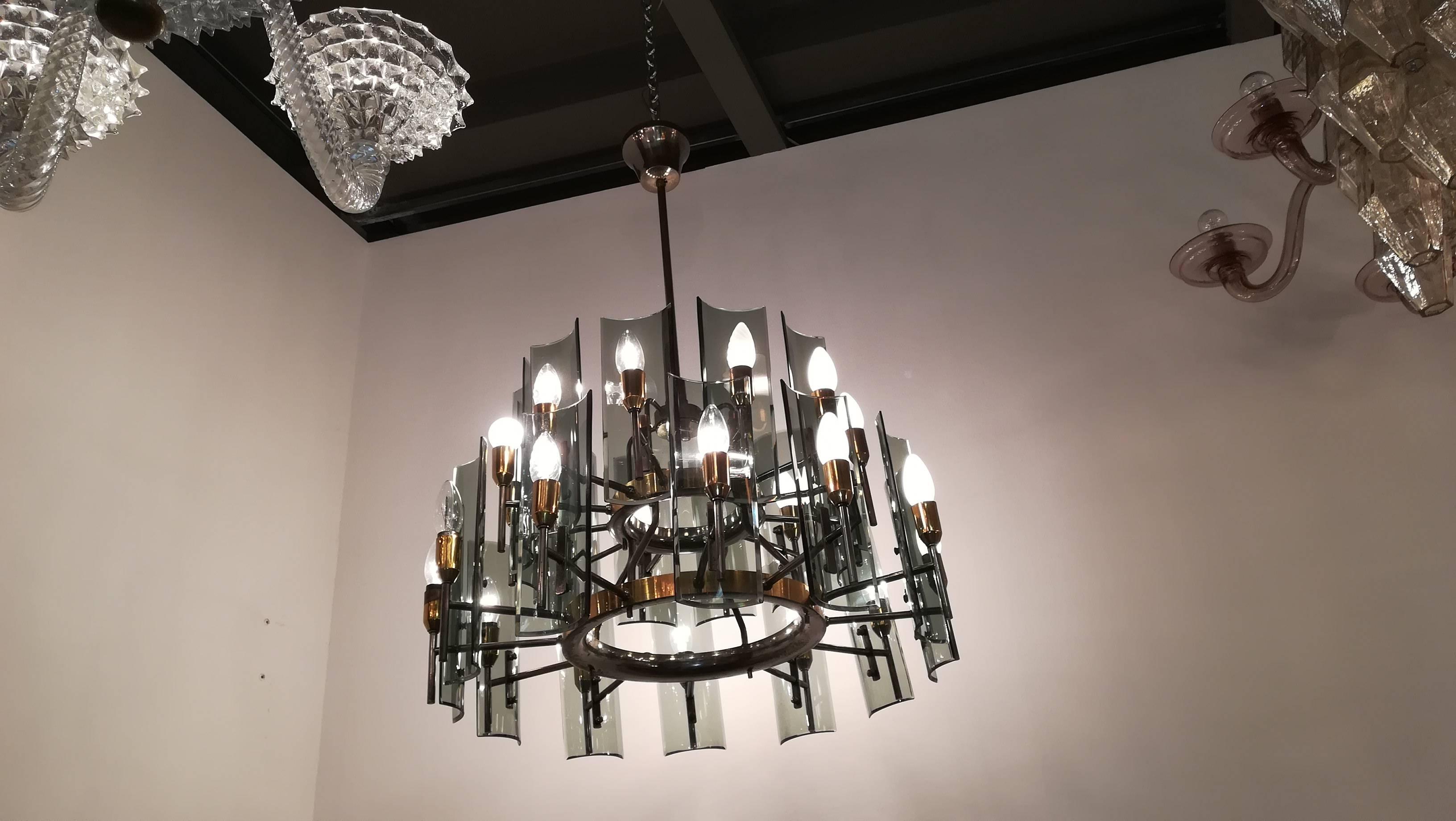Mid-20th Century Twenty-Four-Light Chandelier, 1955, Brass and Crystal For Sale