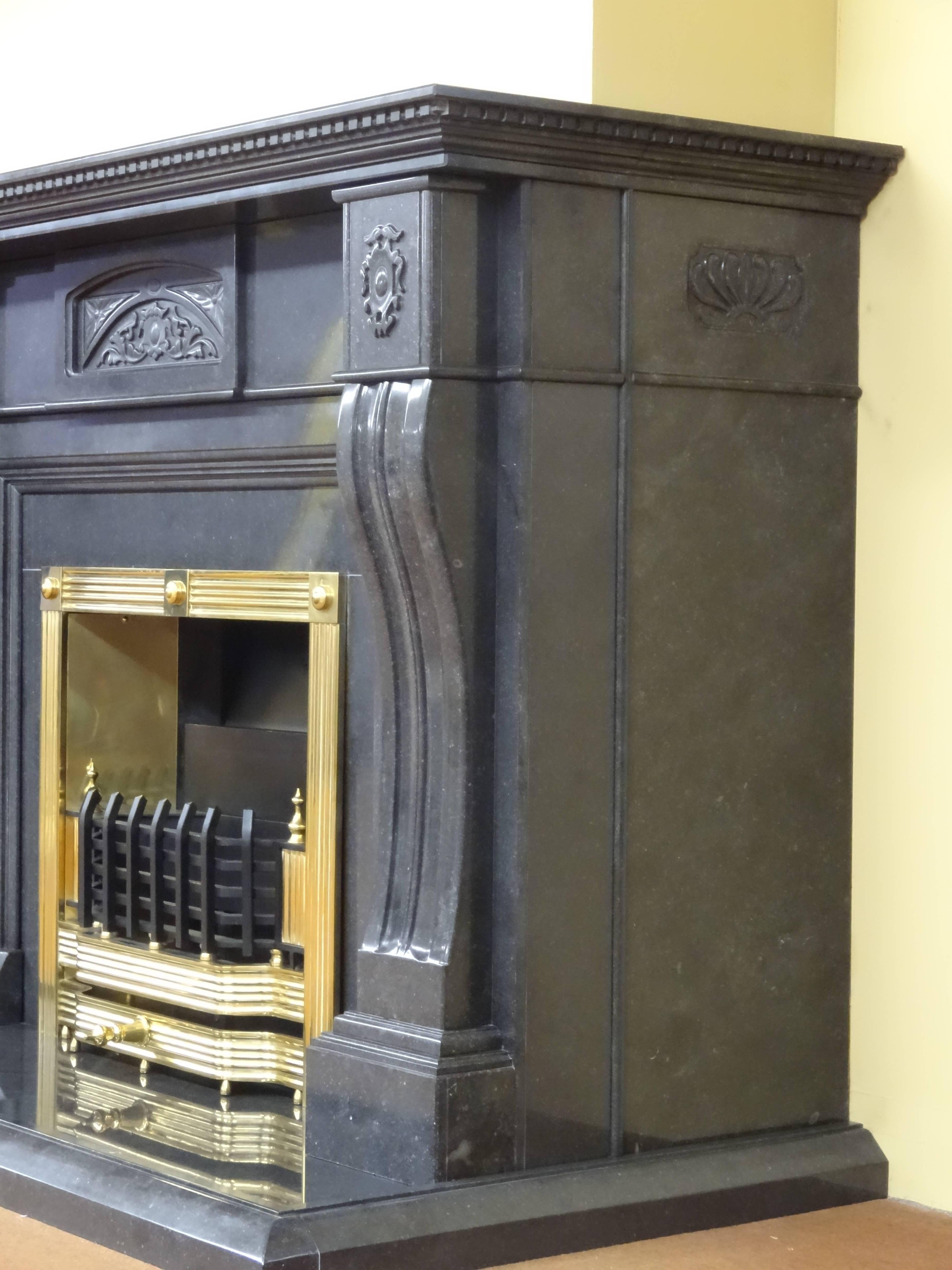 Georgian Carved Marble Wrap Around Chimney Breast Fireplace with Brass Register Grate For Sale