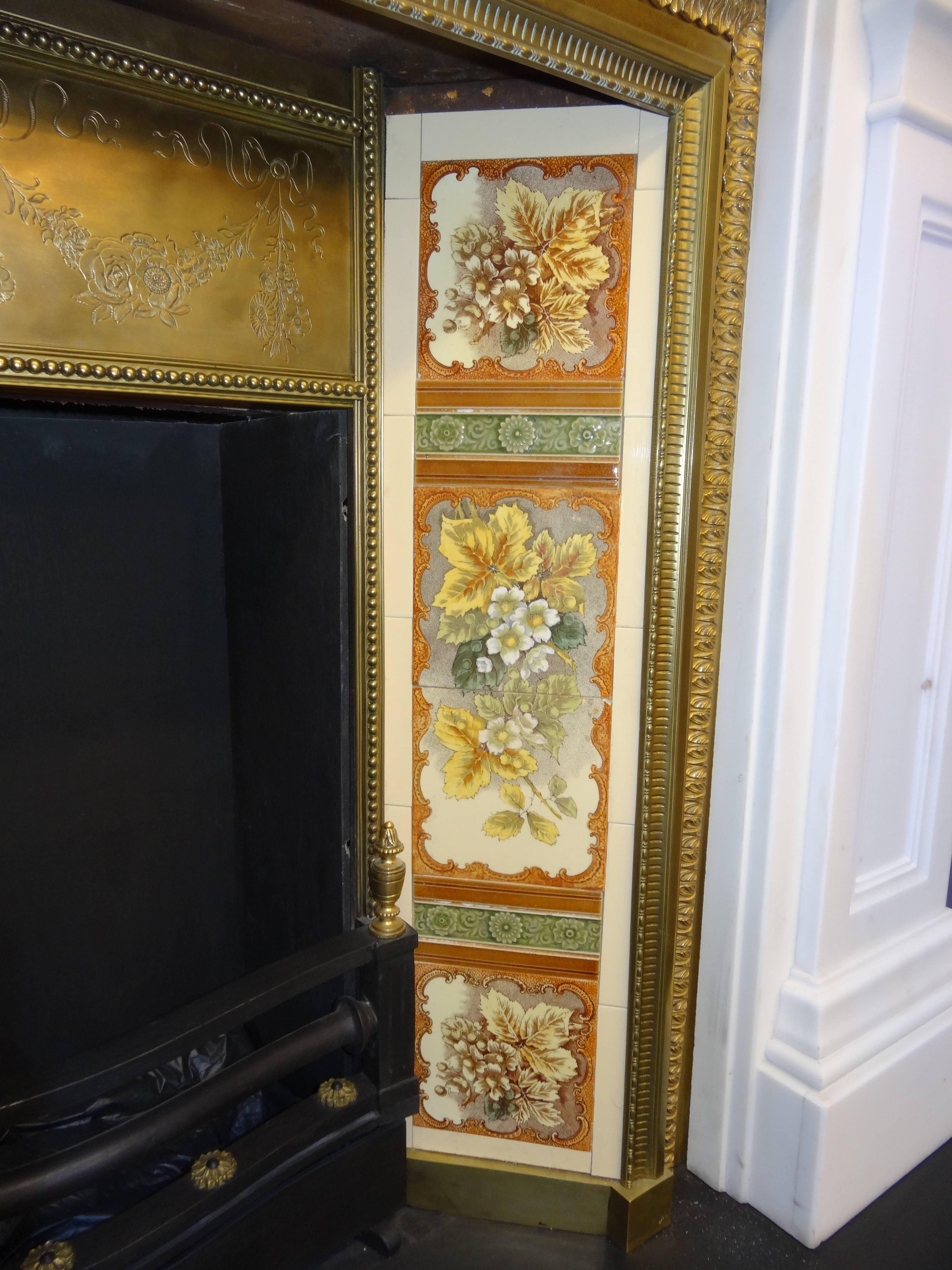 Antique Victorian Style White Marble Fire Surround and Victorian Brass Grate For Sale 3