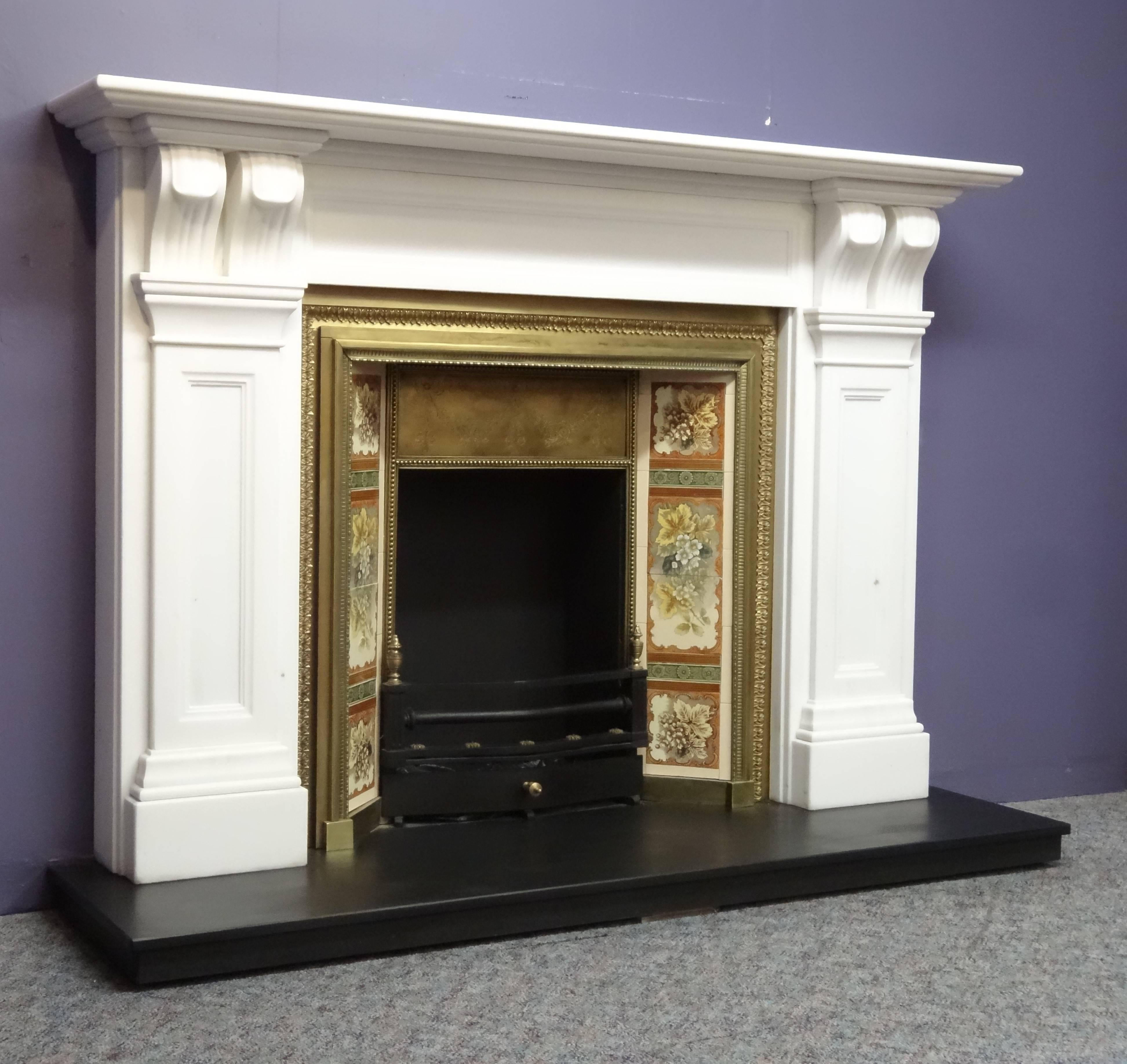 Antique Victorian Style White Marble Fire Surround and Victorian Brass Grate In Good Condition For Sale In Lurgan, Northern Ireland