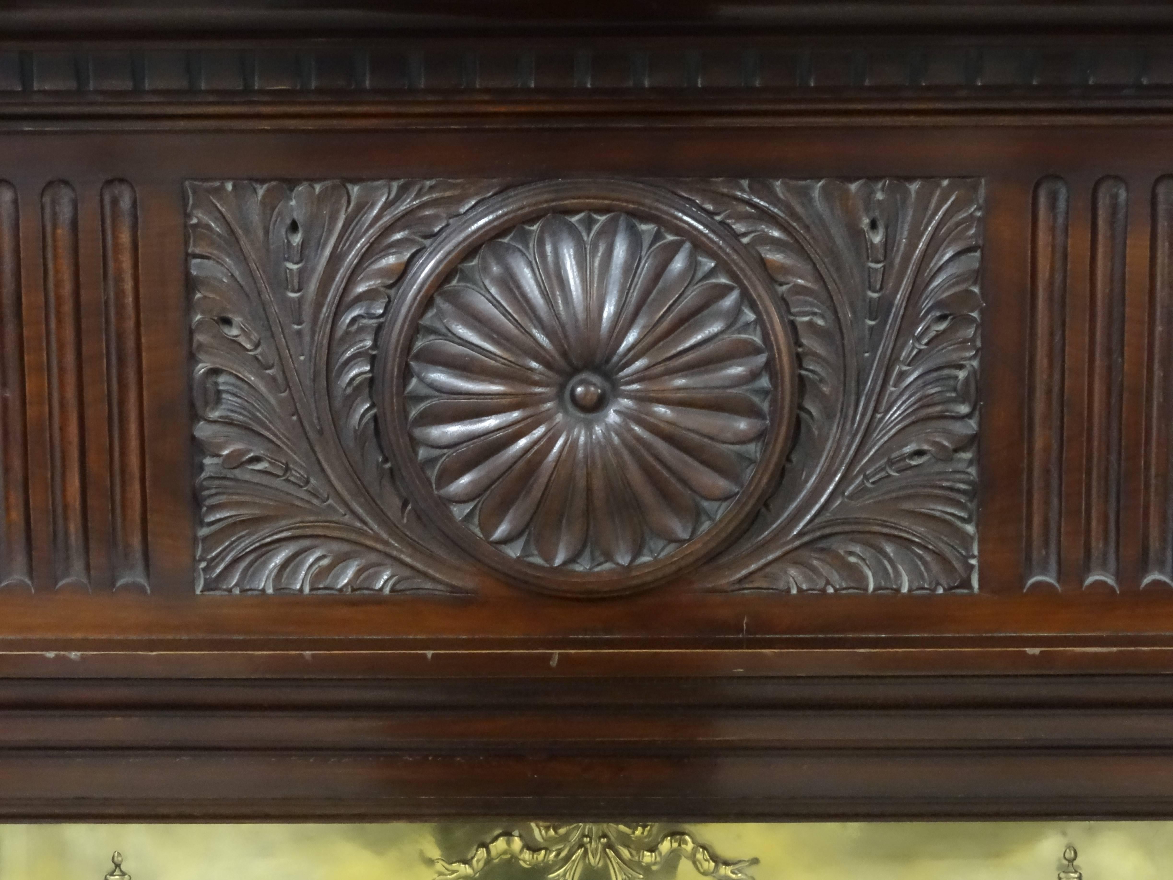 Edwardian Mahogany Fire Surround with Mirror Brass Insert and Tile Side Panels In Good Condition For Sale In Lurgan, Northern Ireland