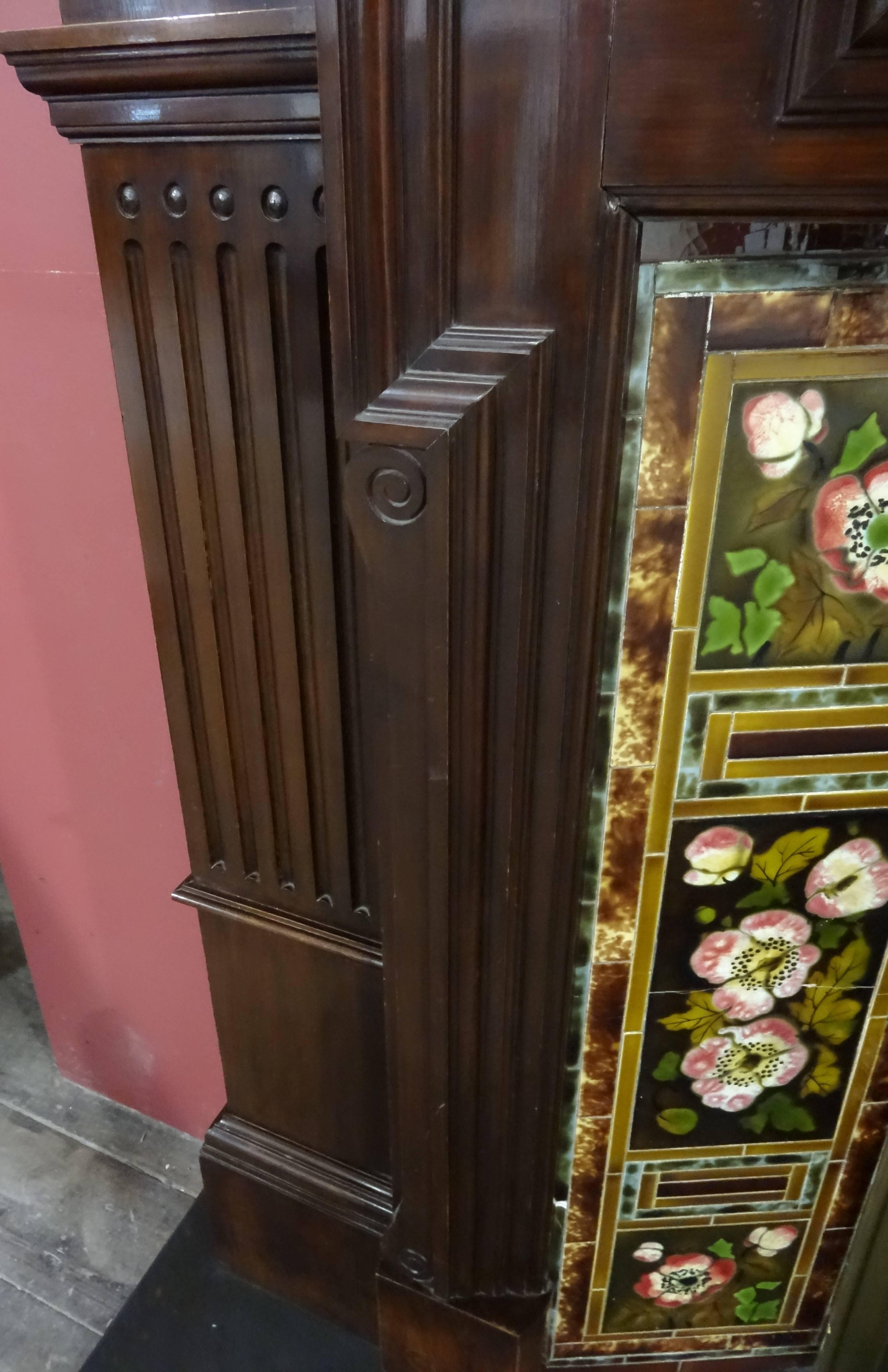 Early 20th Century Edwardian Mahogany Fire Surround with Mirror Brass Insert and Tile Side Panels For Sale