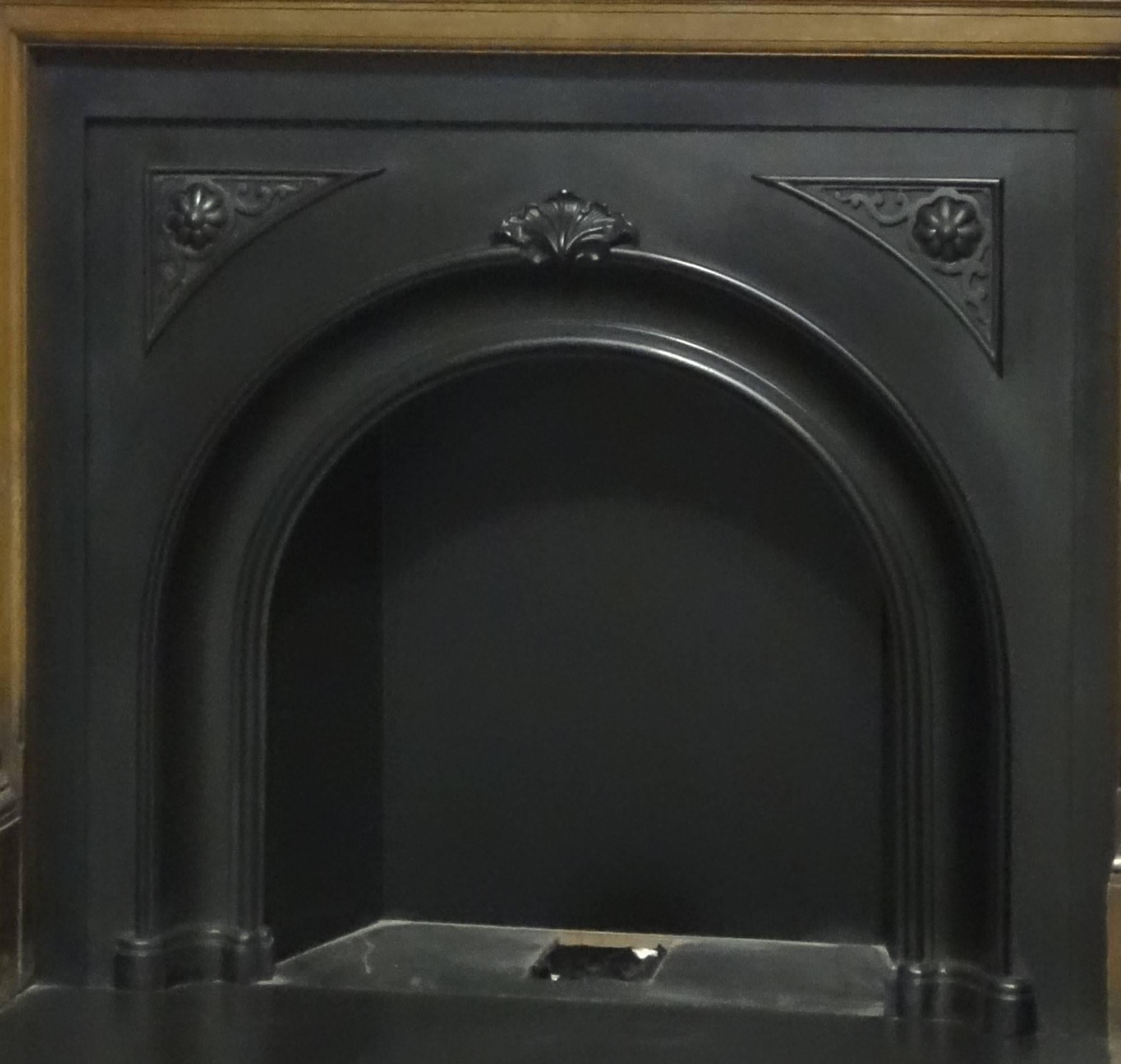19th Century Victorian Carved Oak Fire Surround with Arched Cast Iron Insert For Sale 4