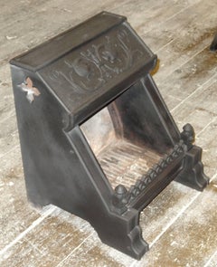 Early 20th Century Edwardian Cast Iron Canopy Back Vented Dog Grate Fire Basket