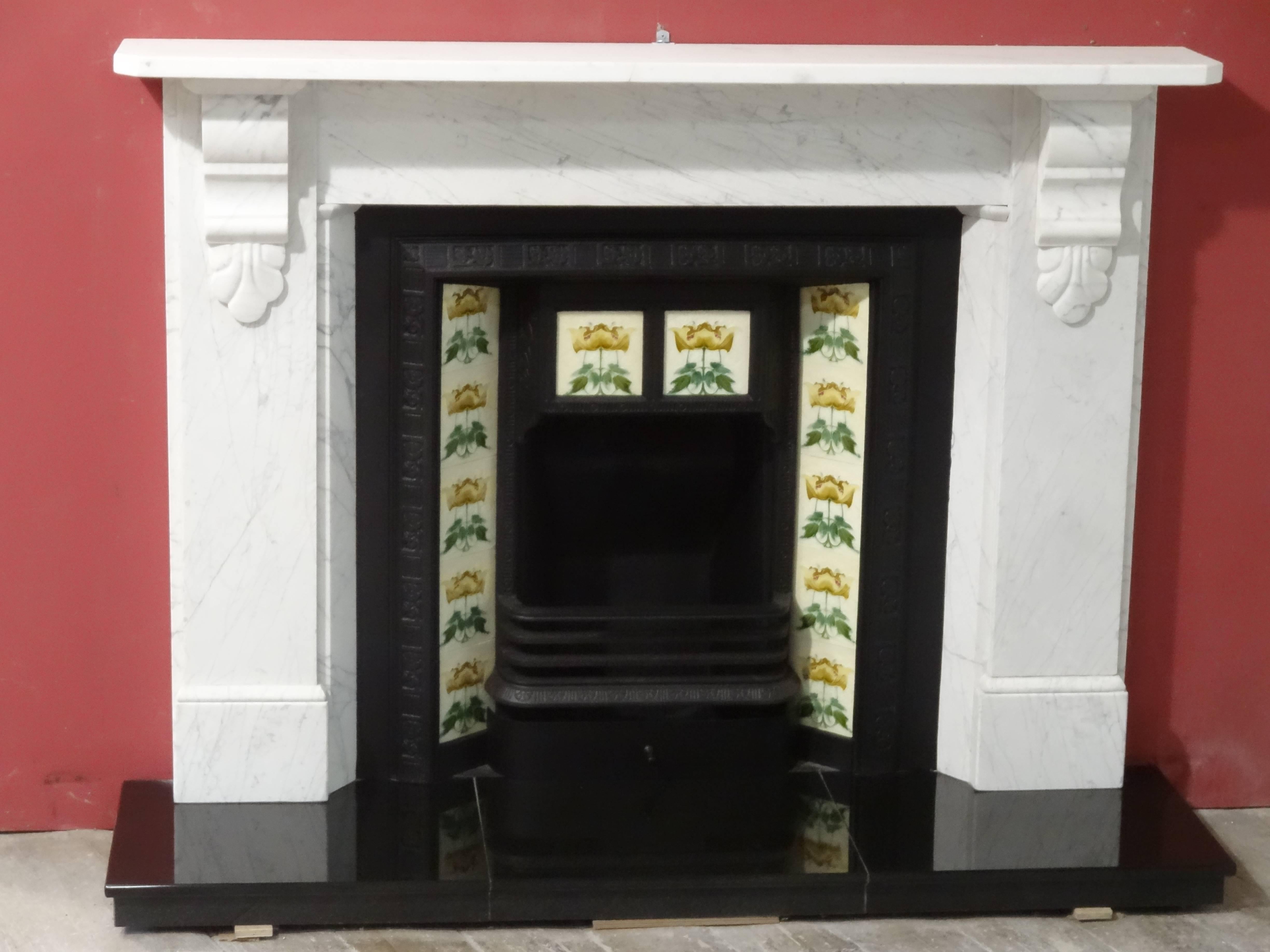 Hand-Carved 19th Century Victorian White Carrara Marble Fire Surround For Sale