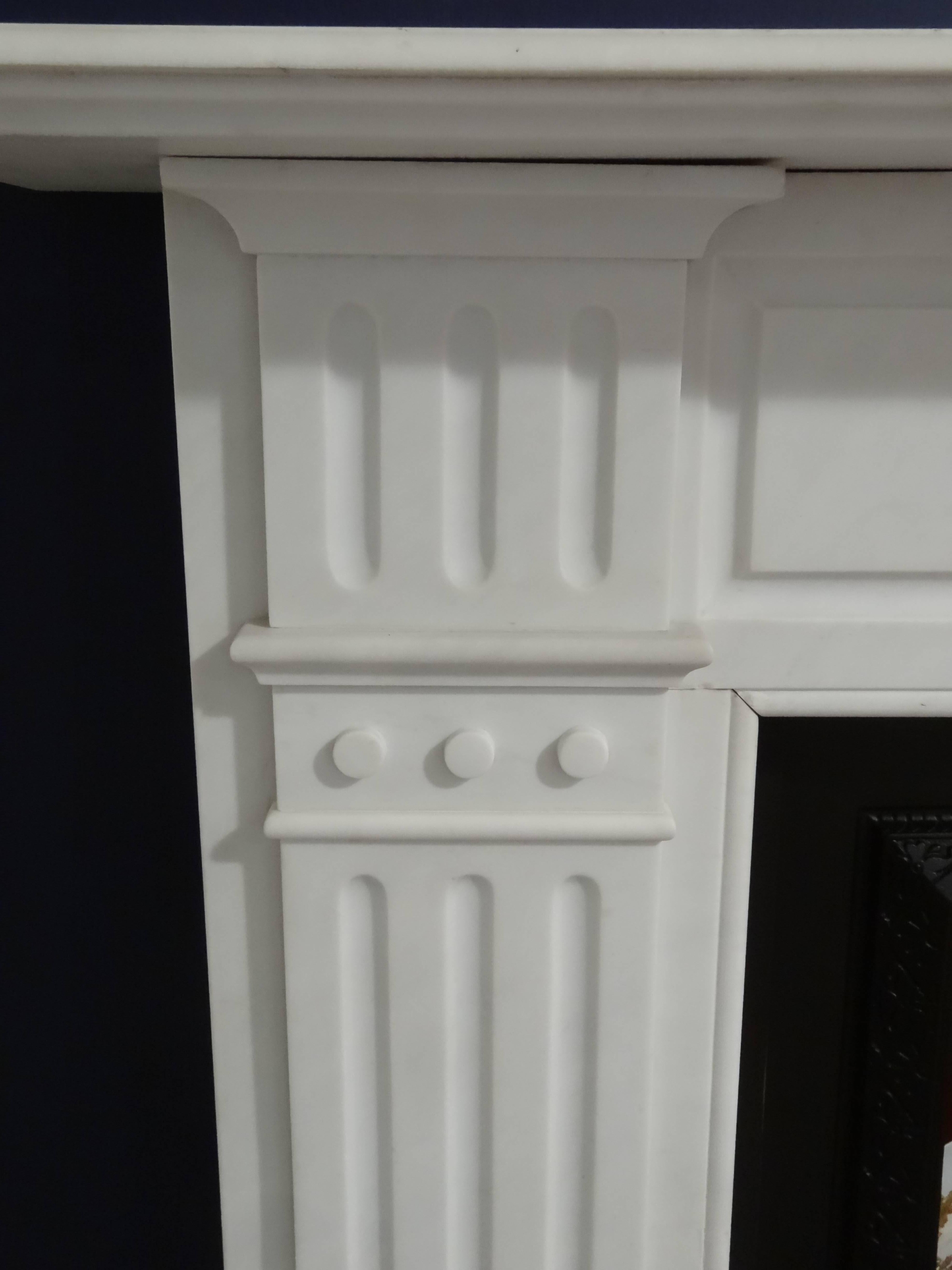Late Victorian White Statuary Marble Fireplace Surround In Good Condition For Sale In Lurgan, Northern Ireland
