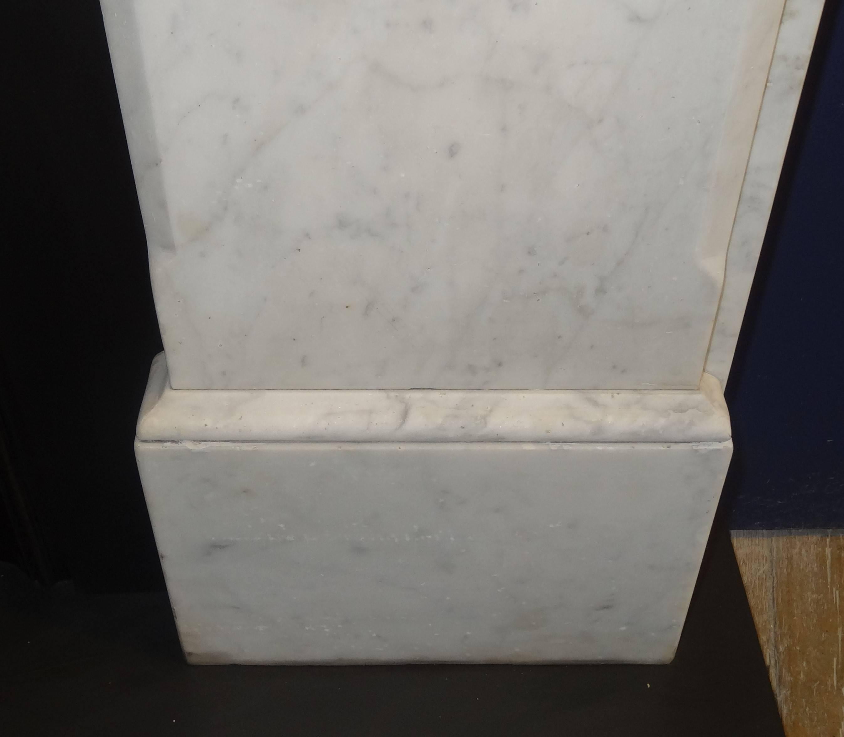 19th Century Victorian White Carrara Marble Arch Fireplace Surround For Sale 1