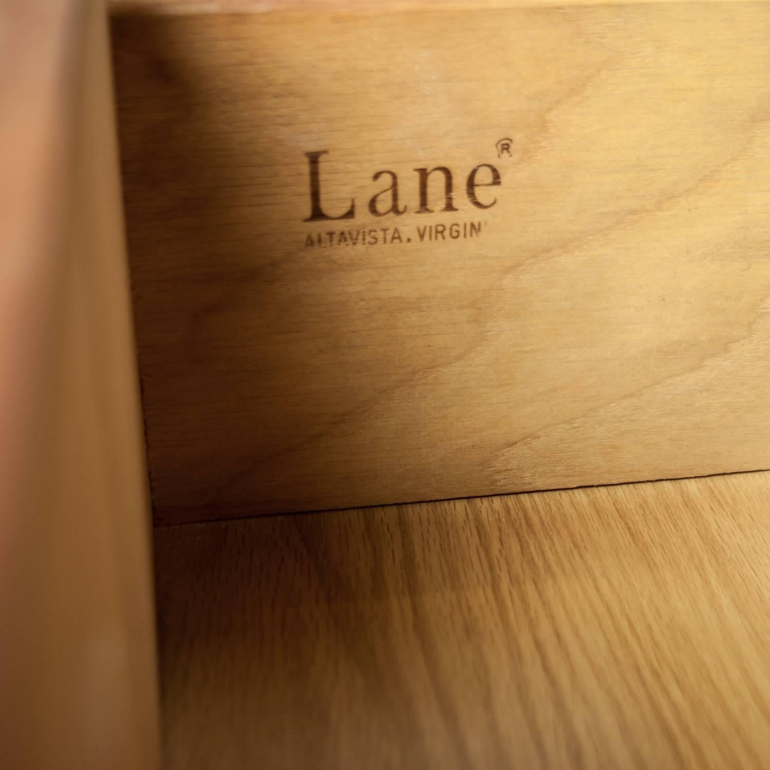 lane armoire