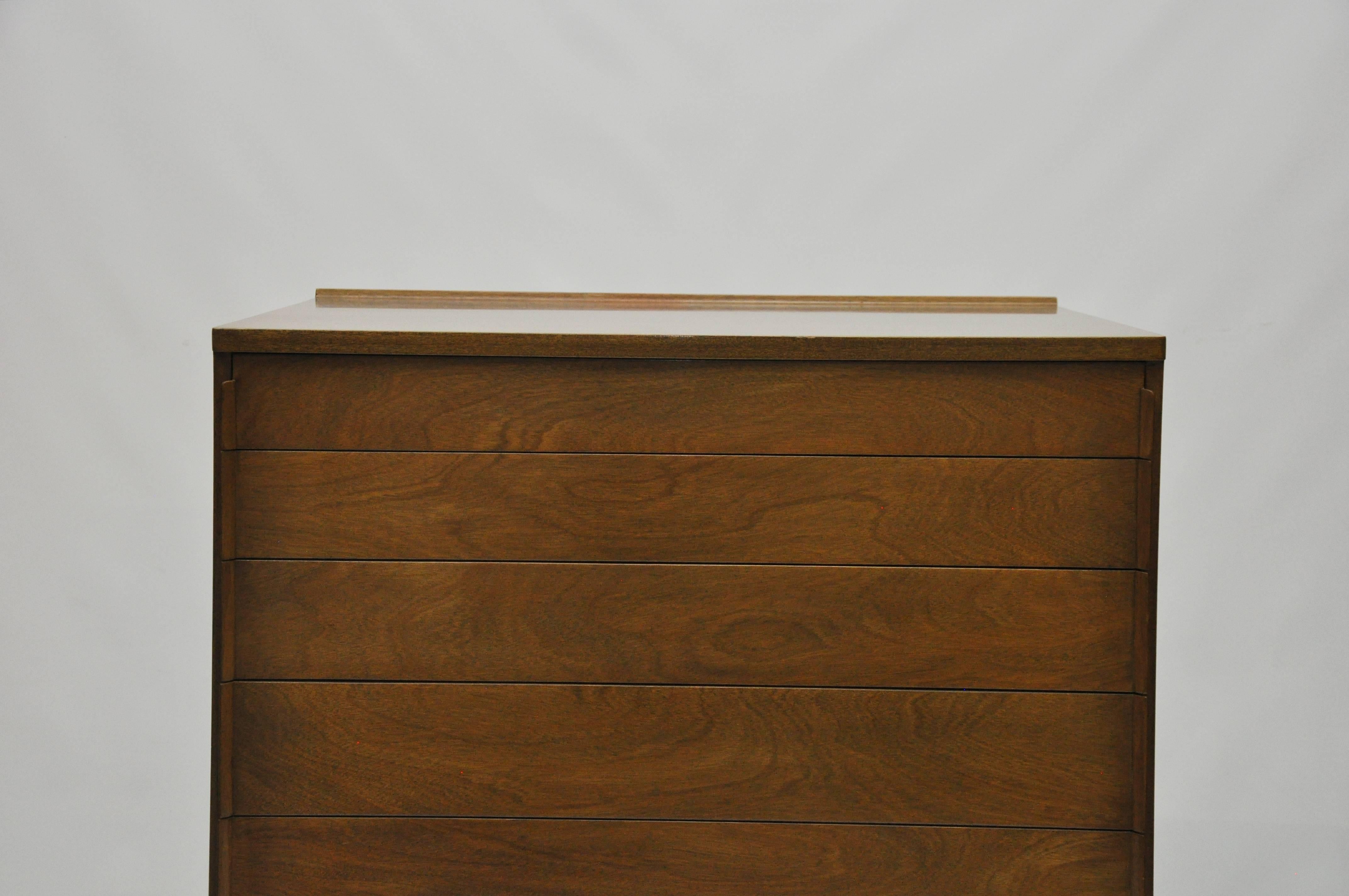 Mid-Century Modern Ed Wormley for Dunbar Chest with Seven Graduated Drawers For Sale