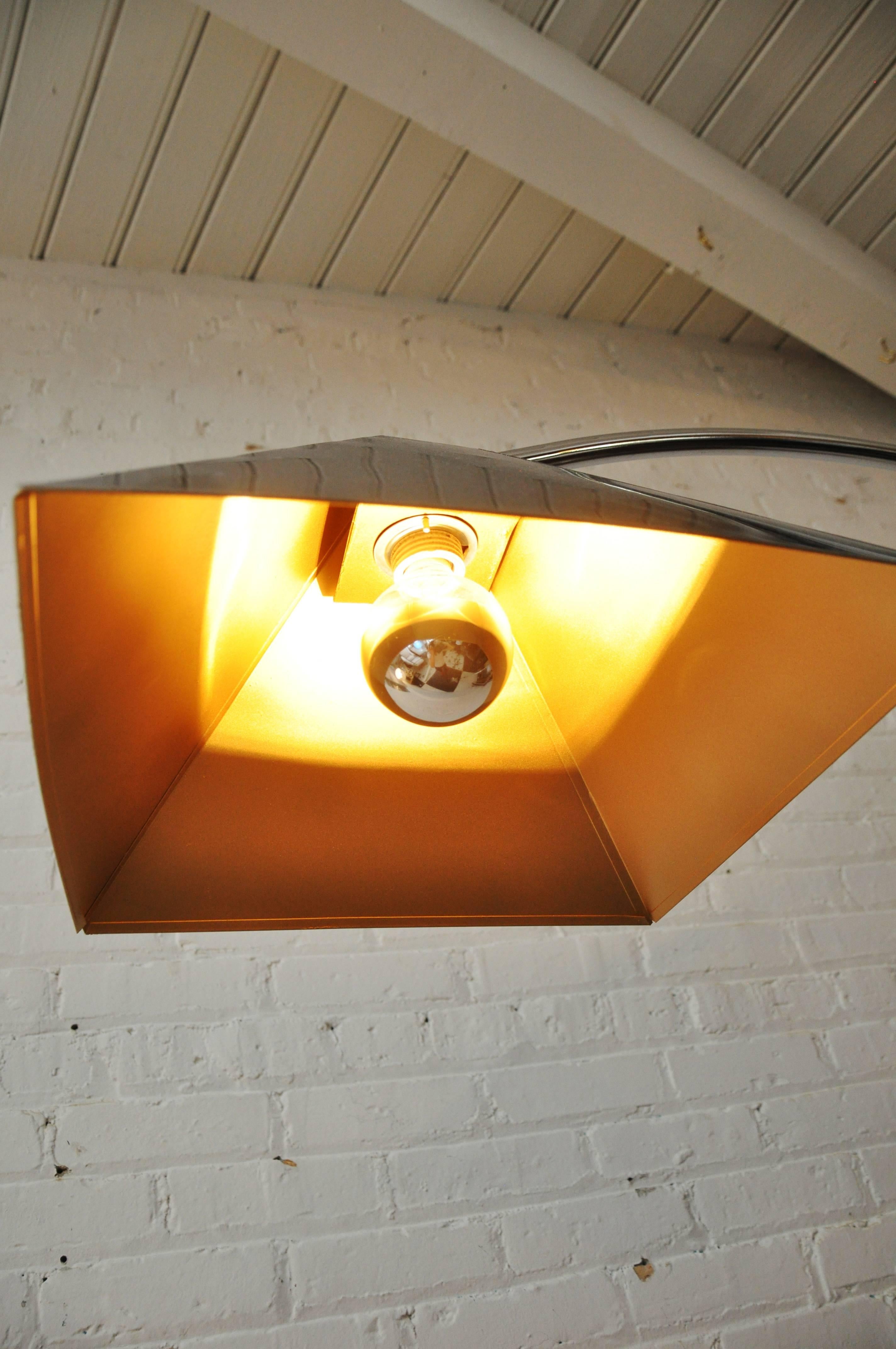 Mid-Century Arc Lamp In Good Condition For Sale In Geneva, IL