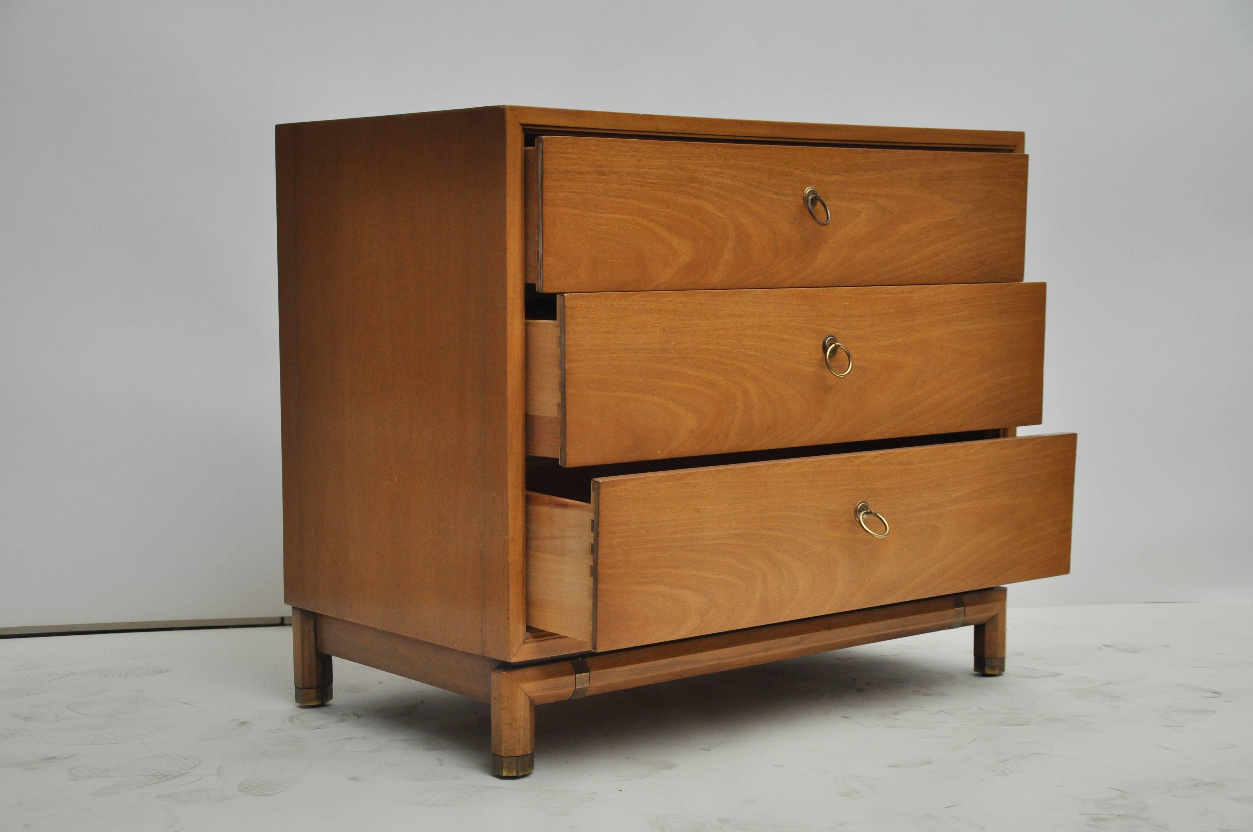 Veneer Kent-Coffey Three-Drawer Dresser