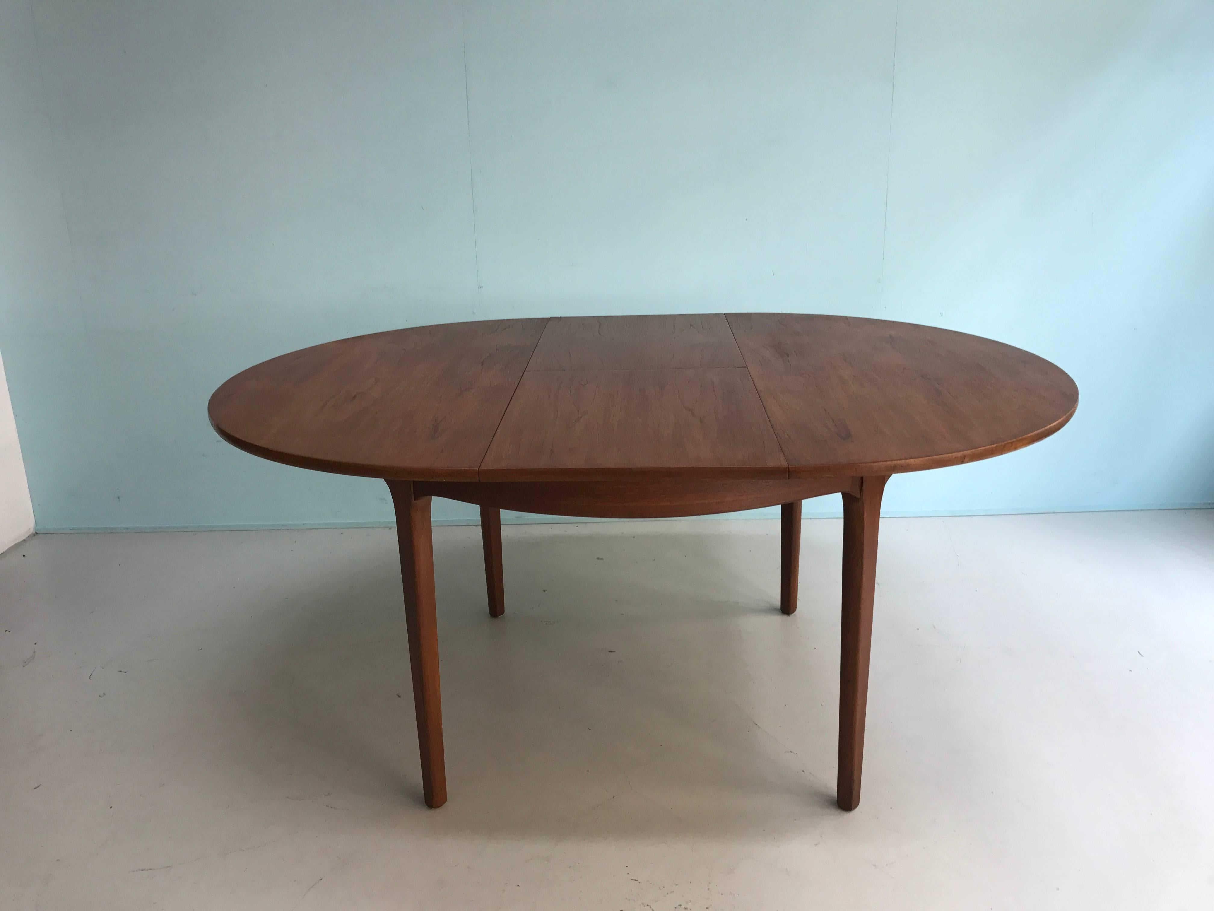 20th Century Teak Midcentury Dining Table For Sale