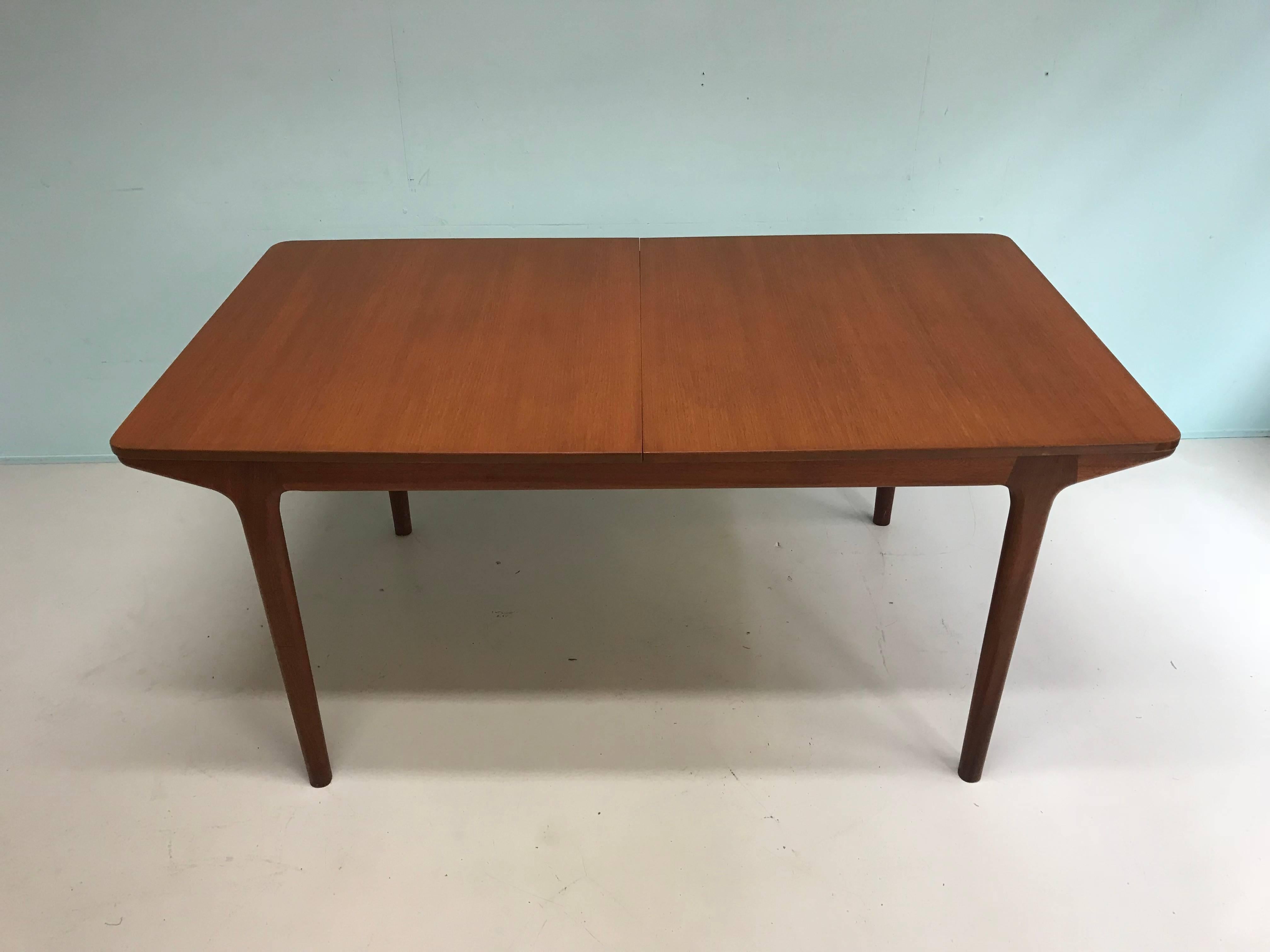 MacIntosh dining table made of teak in a good condition designed by Tom Robertson
Very genius system to make the table longer in two steps.
Condition: very good
period: 1960s

Measurements:
Normal:
160 cm W, 91.5 cm D, 74 cm H
1 step:
198