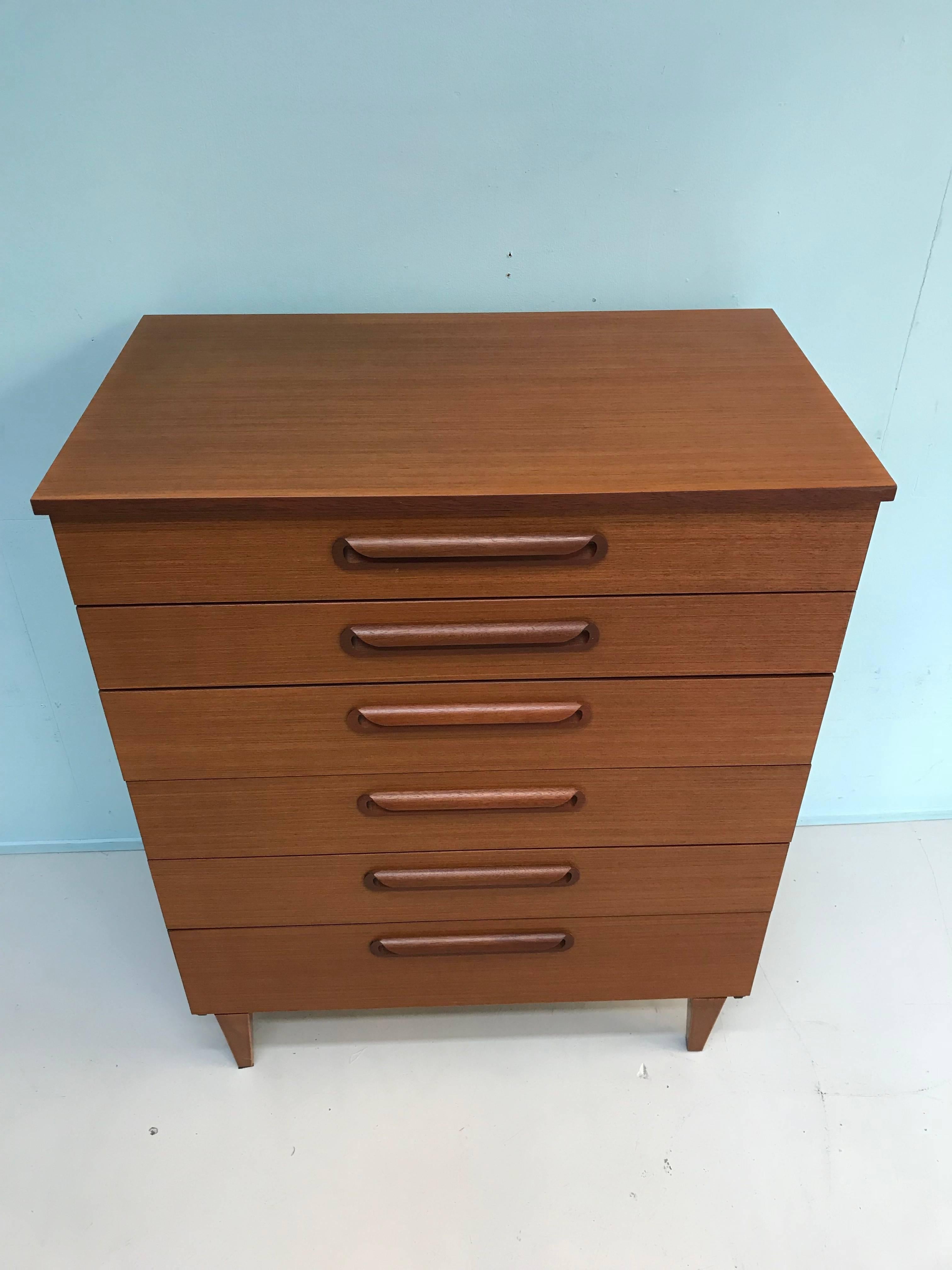 Mid-Century Modern Midcentury Teak Chest of Drawers For Sale