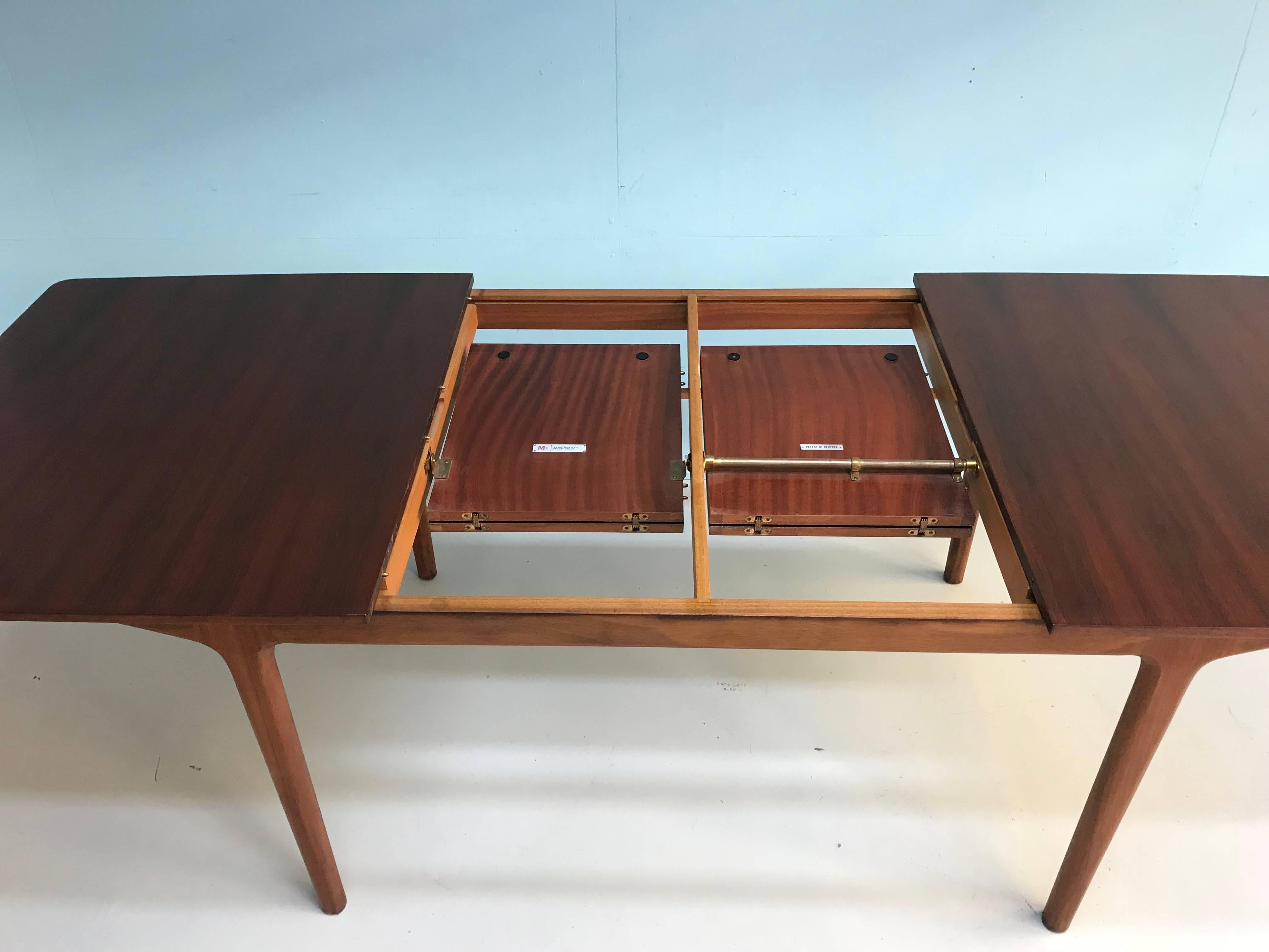 Scottish Midcentury Rosewood McIntosh Dining Table For Sale