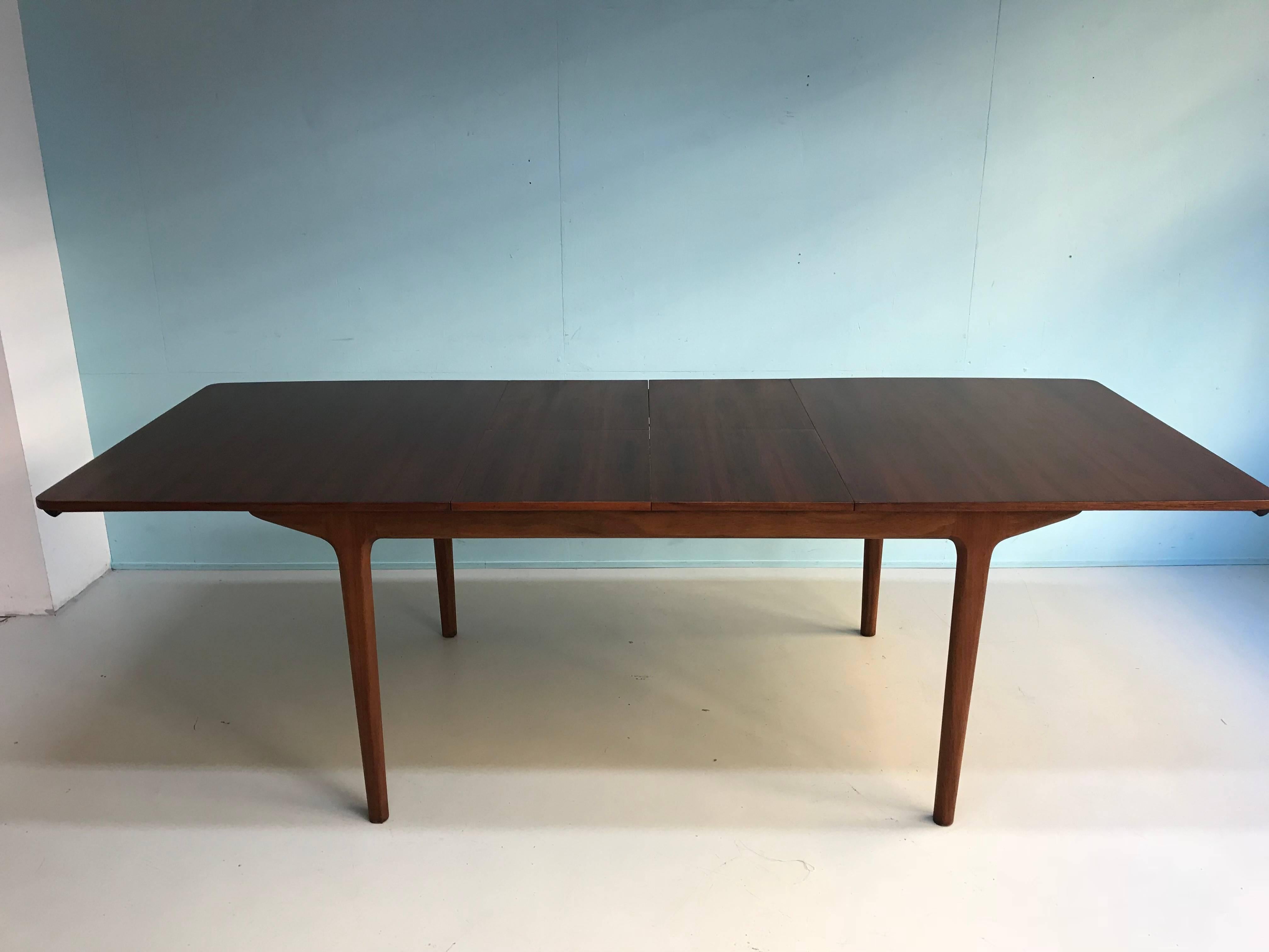 Midcentury Rosewood McIntosh Dining Table For Sale 3