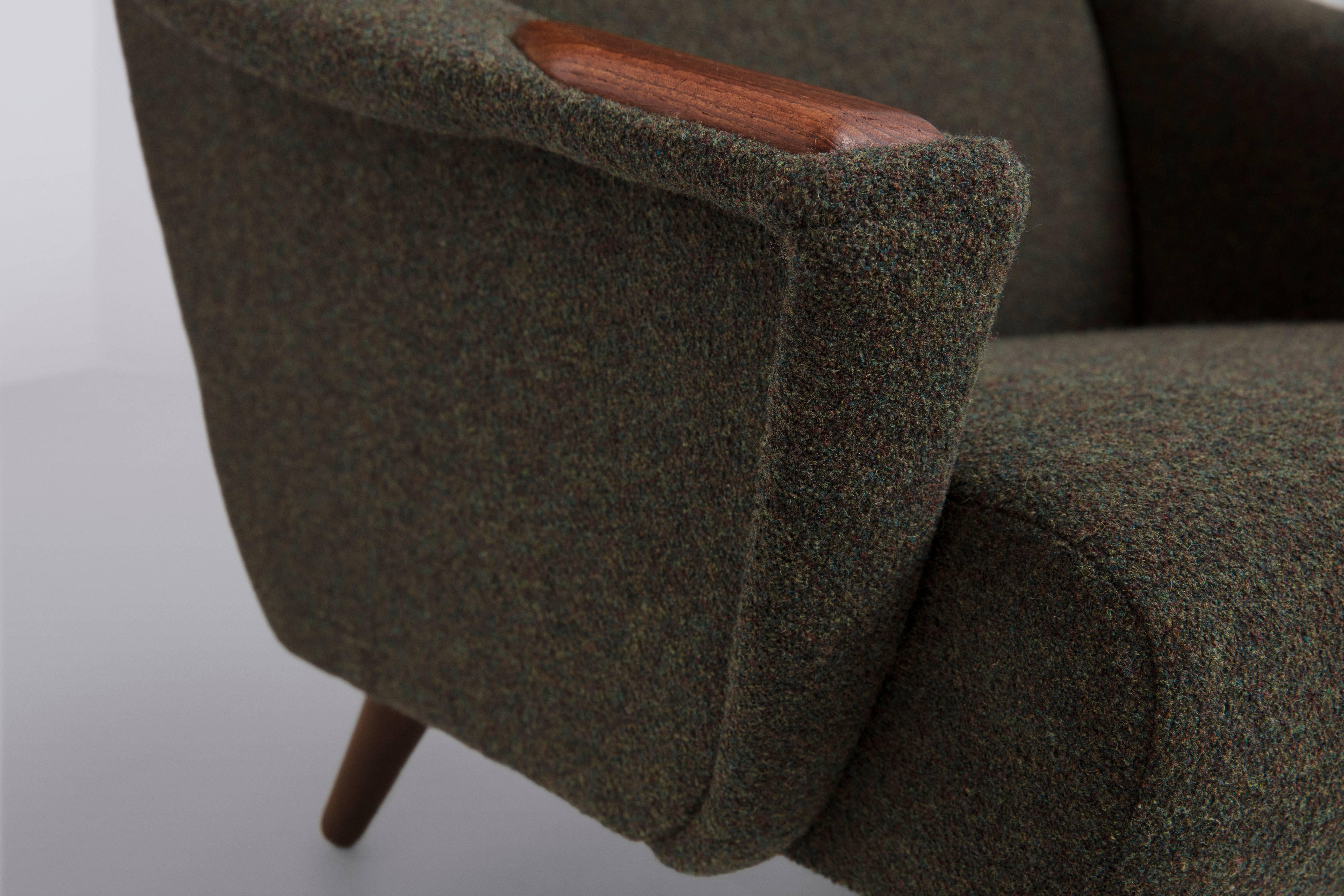 Mid-Century Modern Danish Produced Lounge Chair, Grey Wool Upholstery by Kvadrat, 1960s For Sale