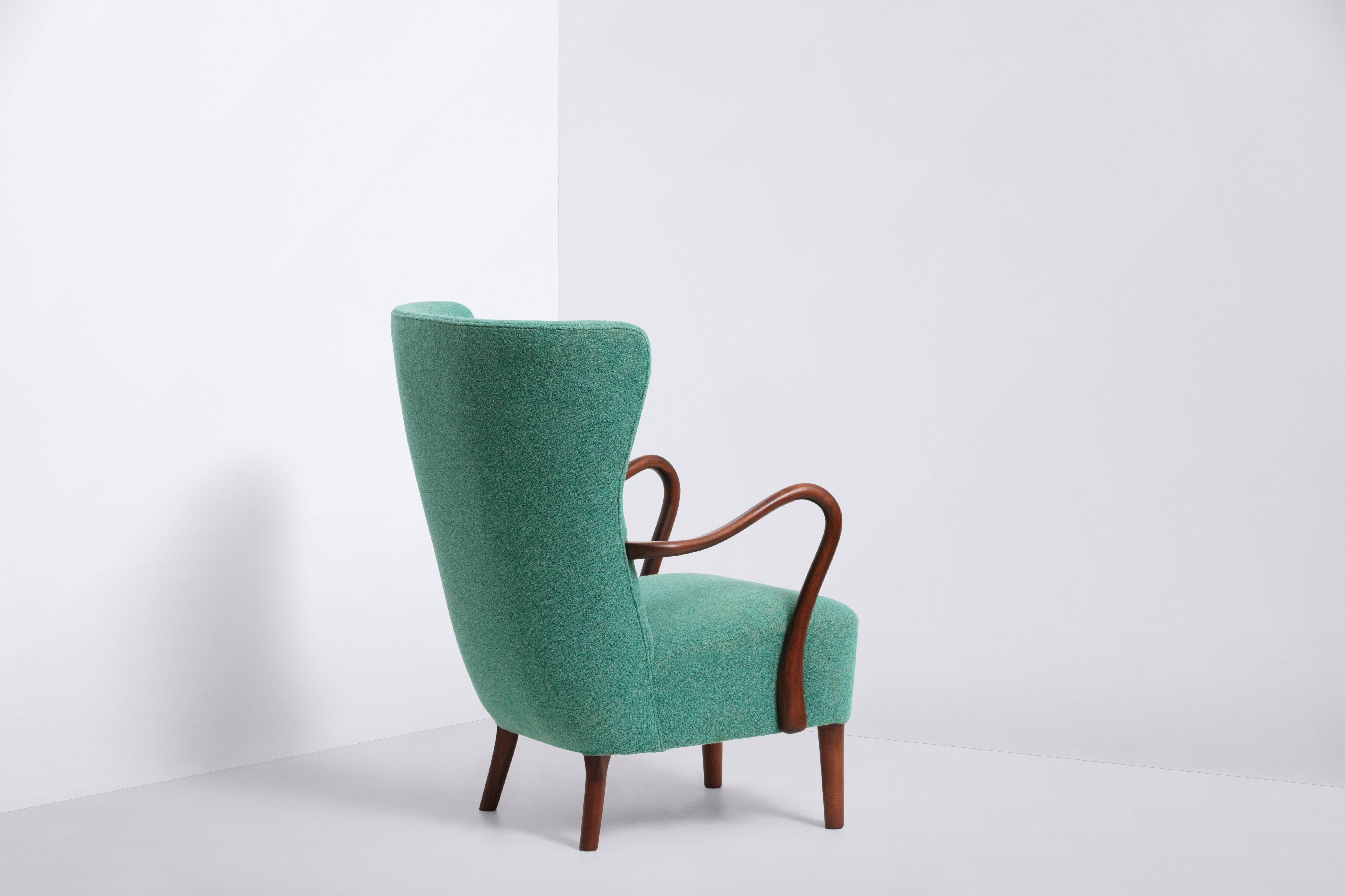Mid-Century Modern Danish Lounge Chair, 1950s For Sale