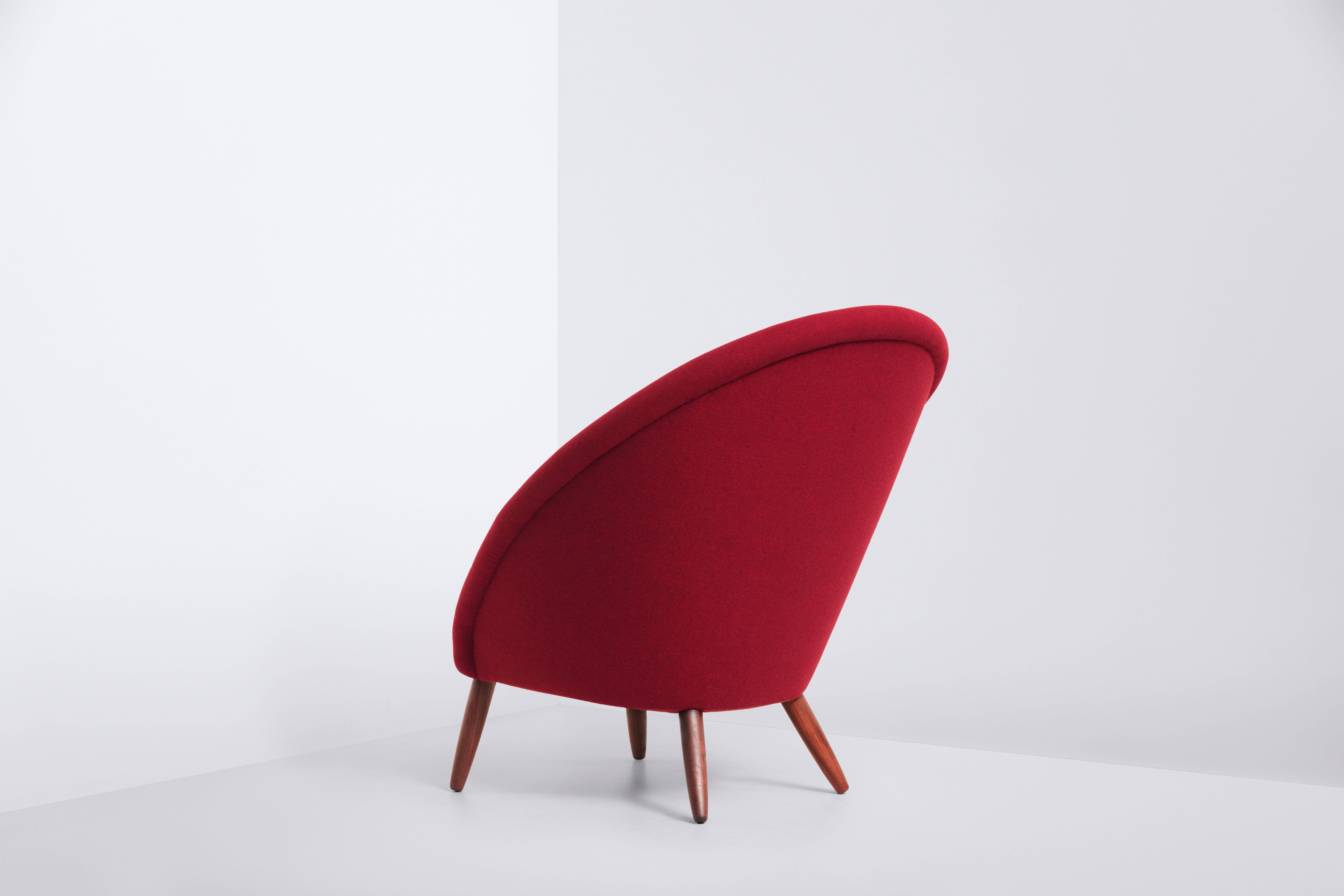 Mid-Century Modern Lounge Chair Designed by Nanna and Jørgen Ditzel in 1956, Danish Produced 1950s For Sale
