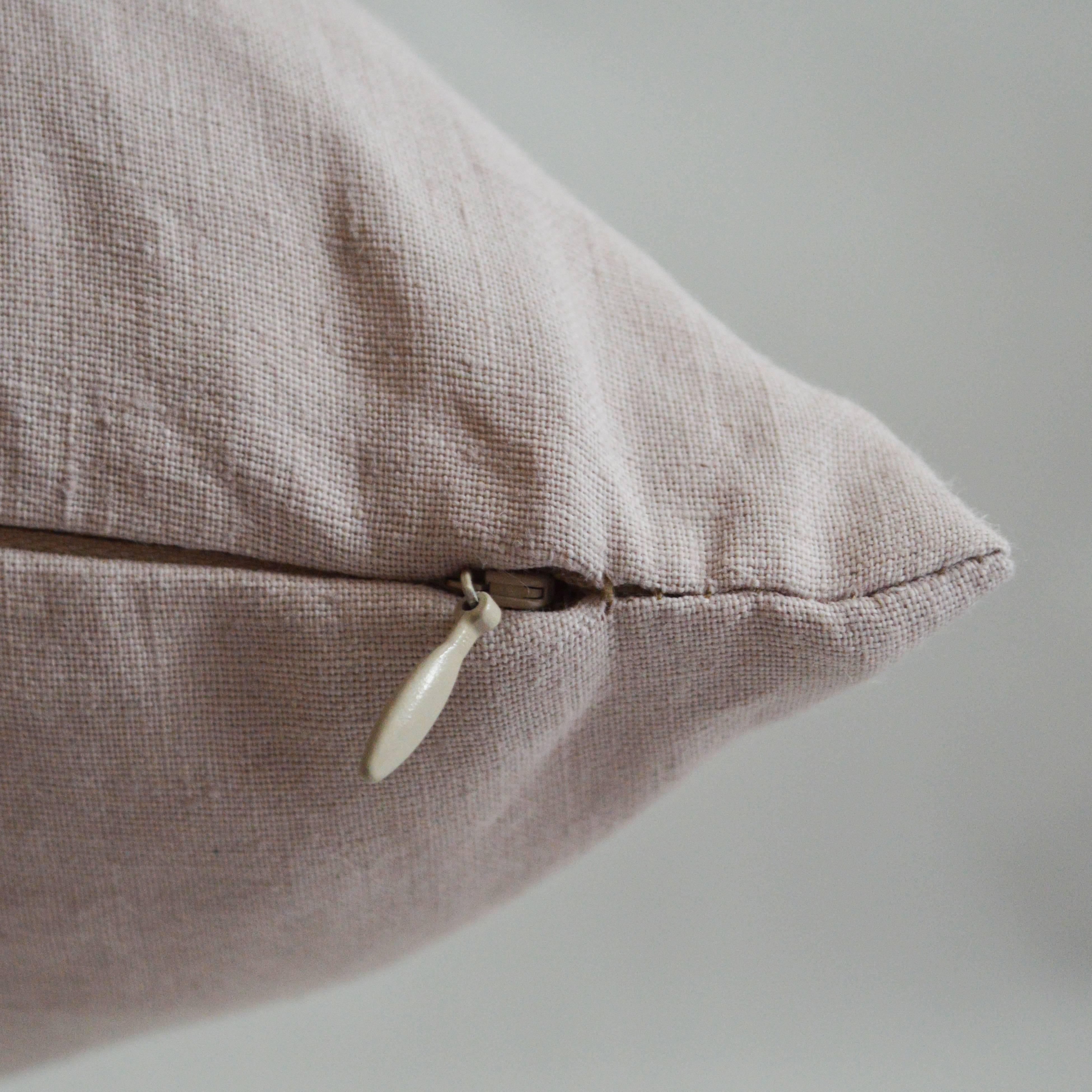 Unique Contemporary Double-Sided Stitch in Pink Mauve Handmade Linen Pillow In Excellent Condition For Sale In Merriam, KS