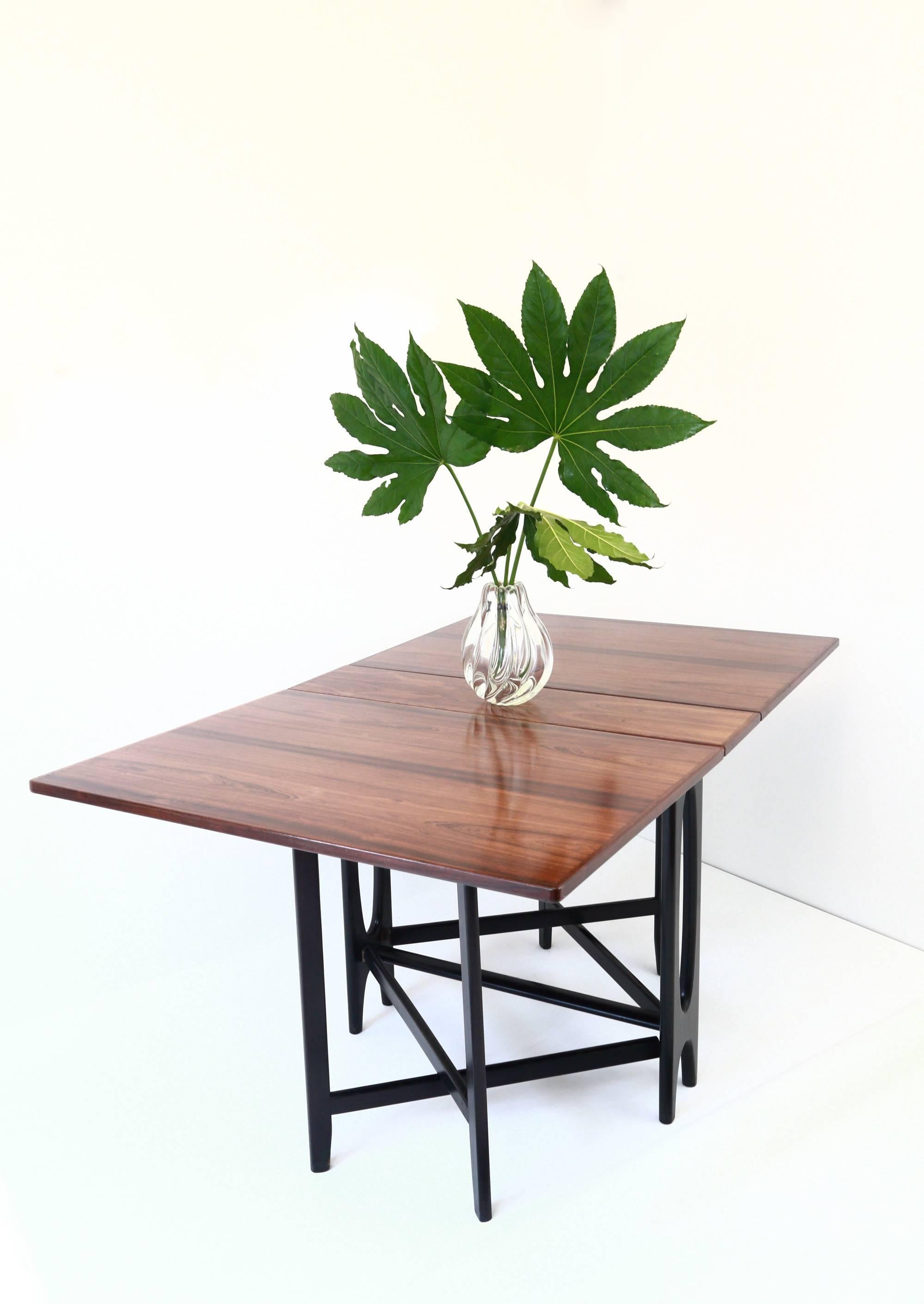 Bendt Winge Drop-Leaf Rosewood Table, circa 1960 In Good Condition In London, GB