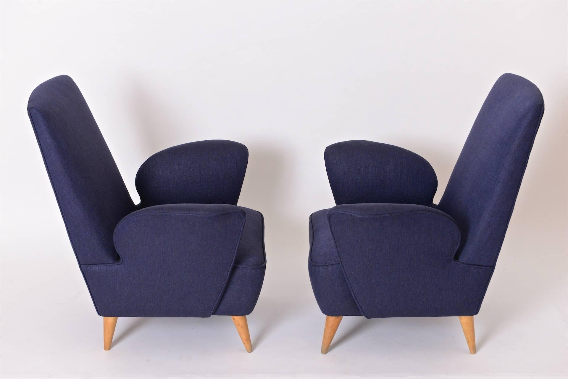 Mid-20th Century Pair of Mid-Century Italian Lounge Chairs in the Manner of Nino Zoncada, c.1950