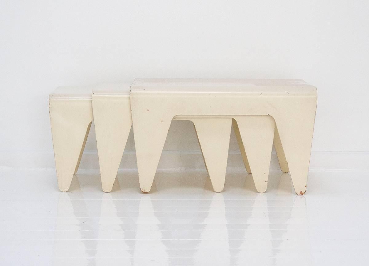 Marcel Breuer White Plywood Nesting Tables for Isokon, 1936, United Kingdom 1