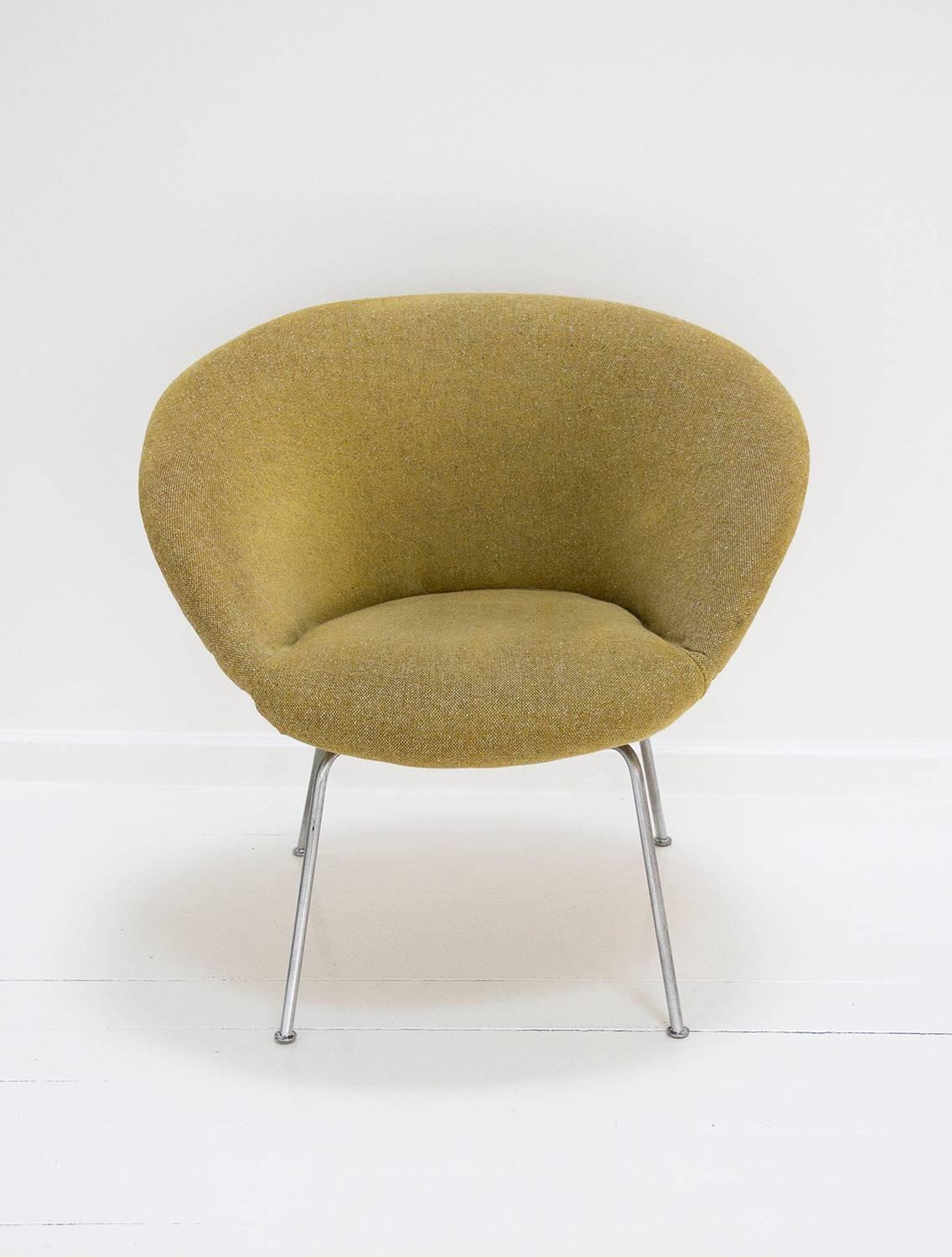 Danish Pot Chair Designed by Arne Jacobsen for Fritz Hansen, circa 1950, Denmark
