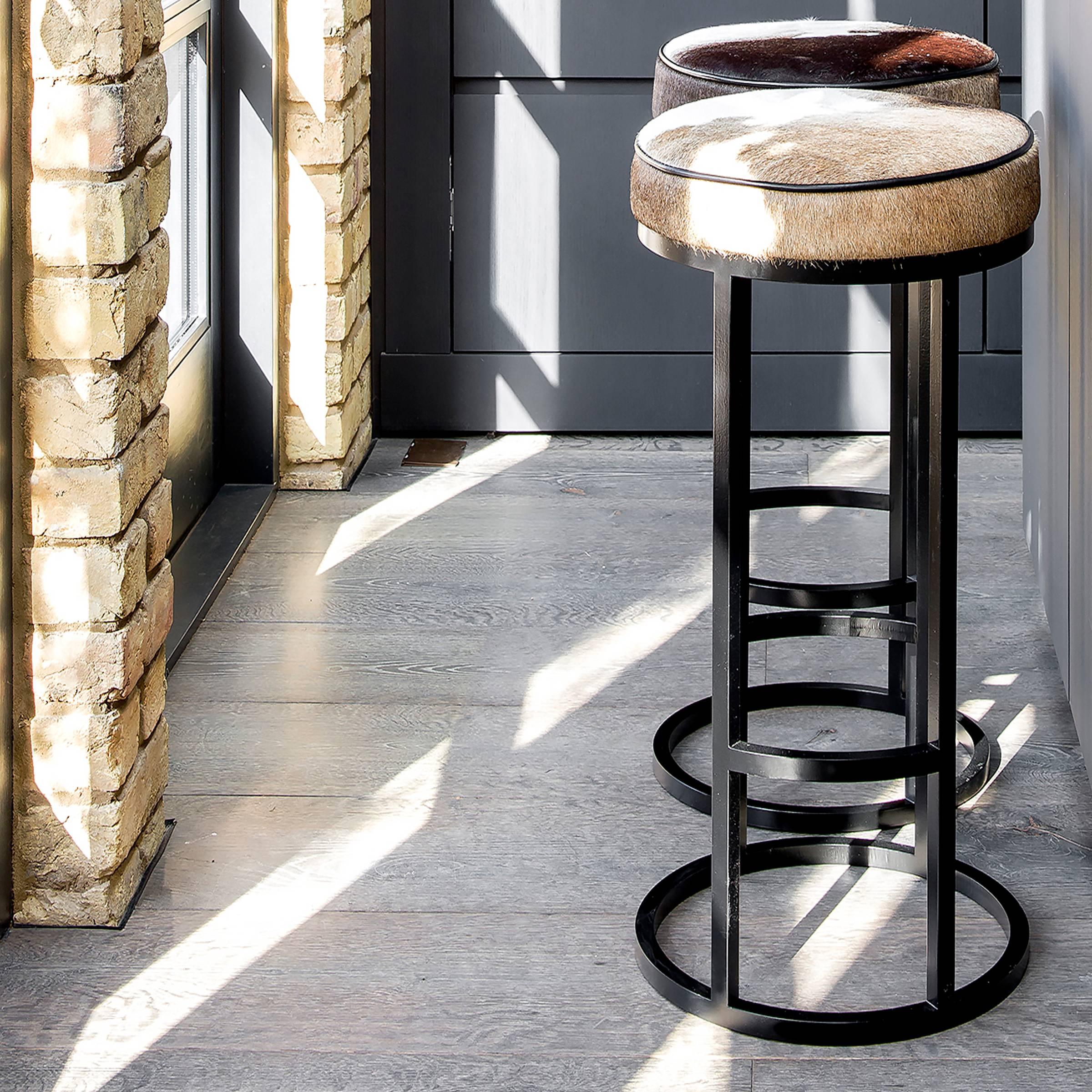 British Diana Bar Stool Circular in Steel Powder-Coated and Leather For Sale
