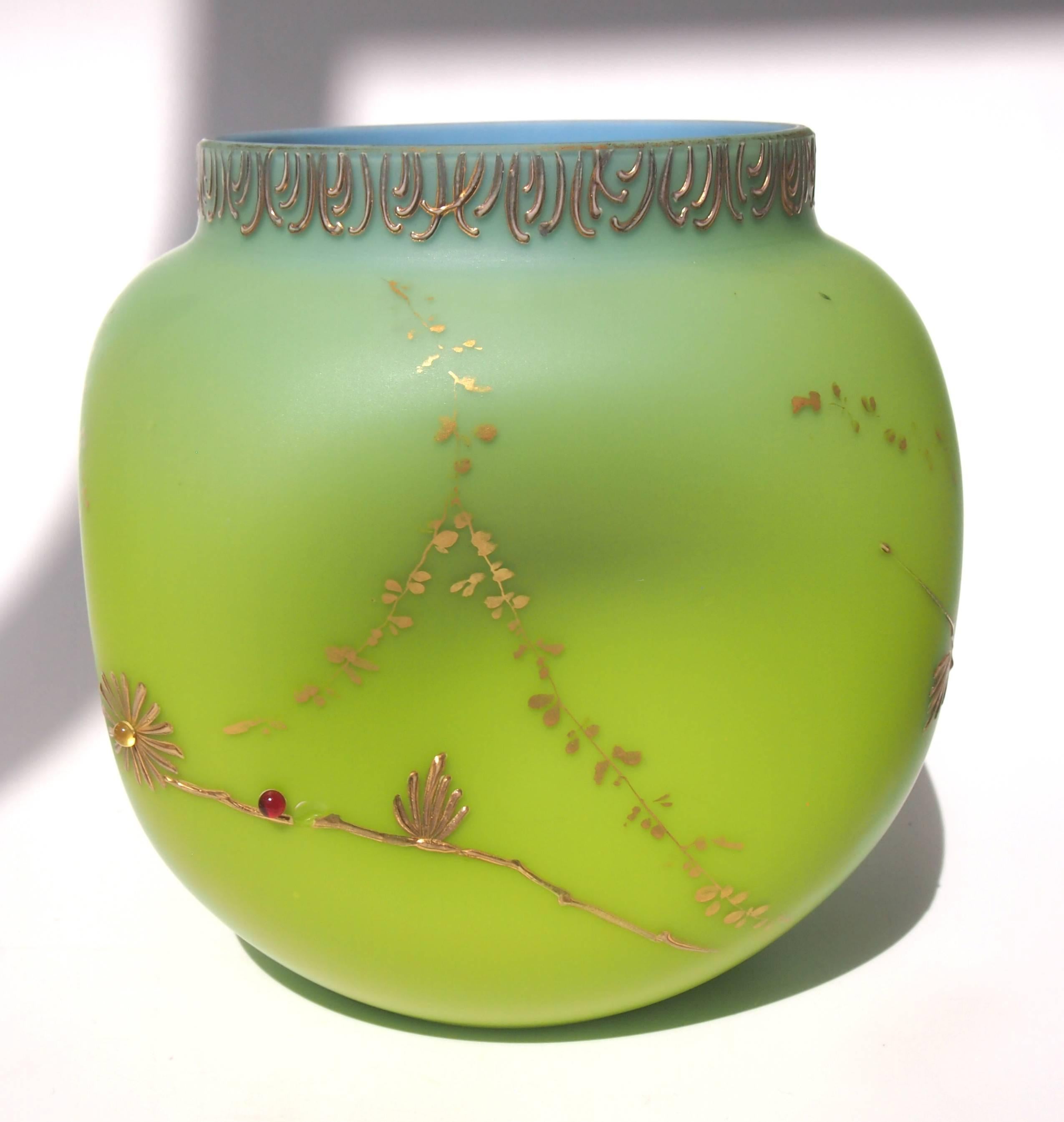 Loetz Victorian Bohemian Alpengruen-(Blue/GreenGlass) Vase Enamelled With Birds In Good Condition For Sale In London, GB