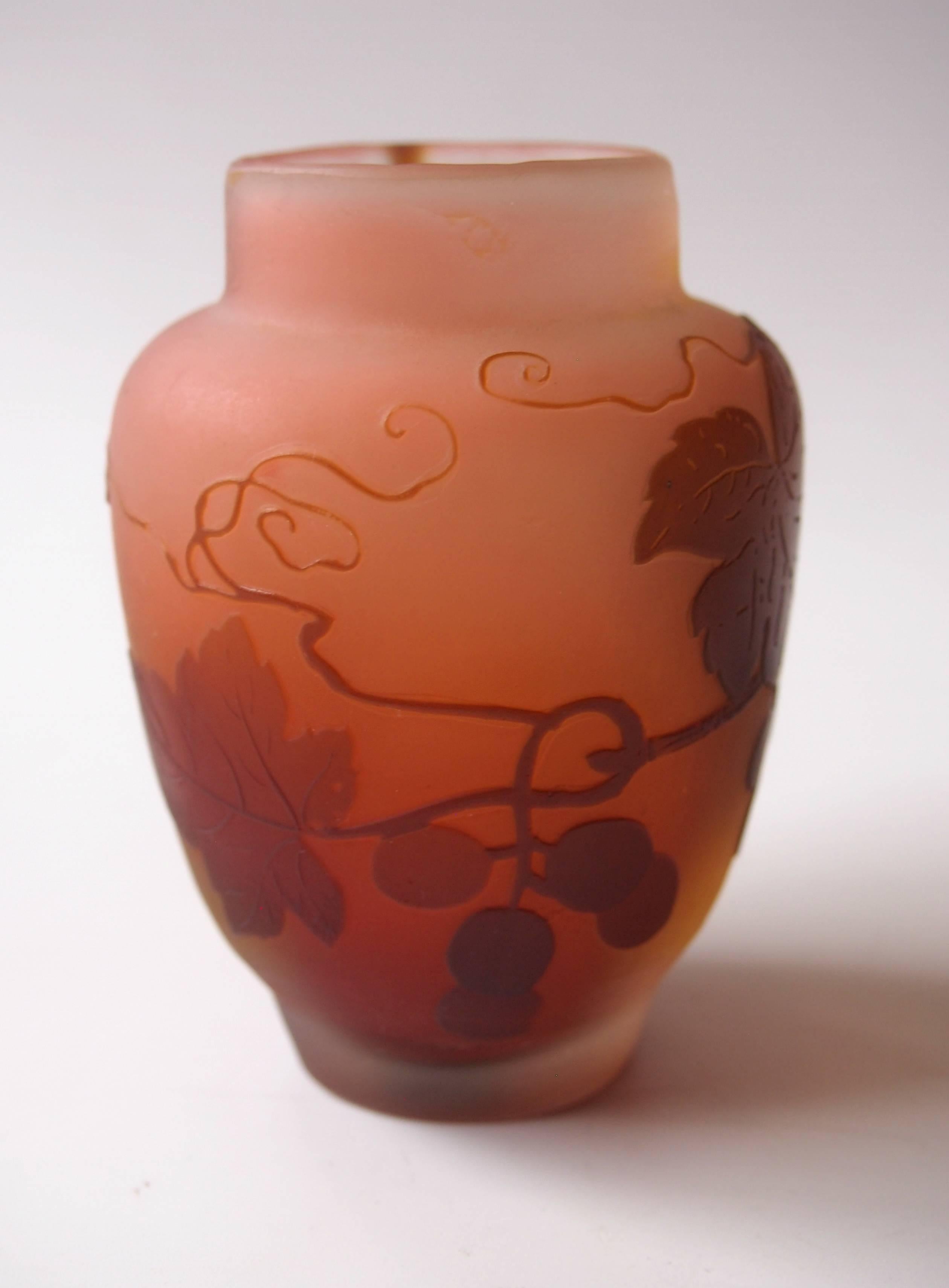 Art Nouveau Emile Galle Cameo Miniature Vase In Excellent Condition In London, GB