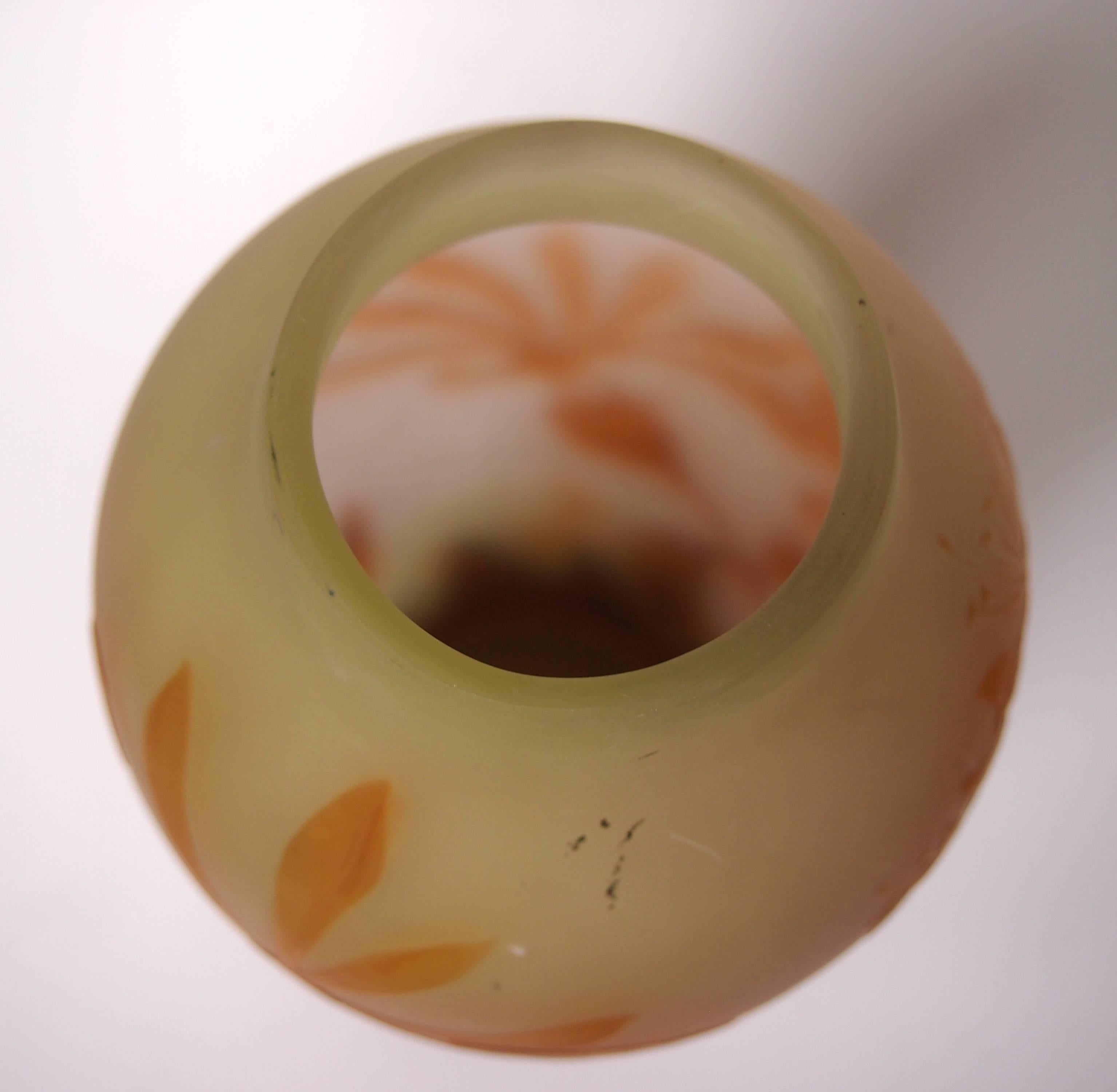 Early 20th Century Art Nouveau Emile Galle Cameo Vase with Honeysuckle Signed, circa 1900