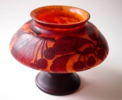 Czech Kralik Art Deco D'Aurys Signed Cameo Glass Vase circa 1925