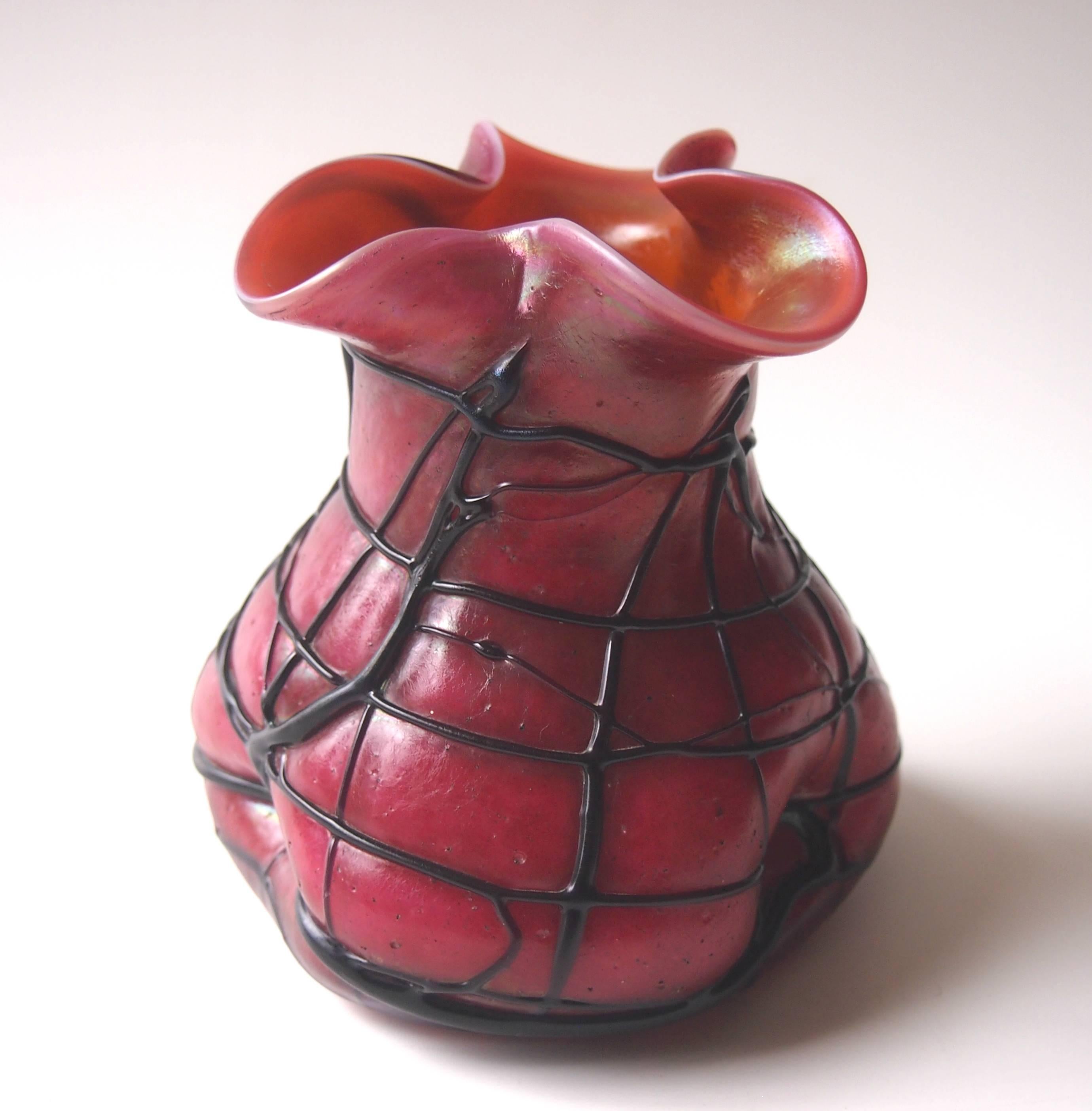 Czech Jugendstil Pink Veined Vase by Pallme Koenig