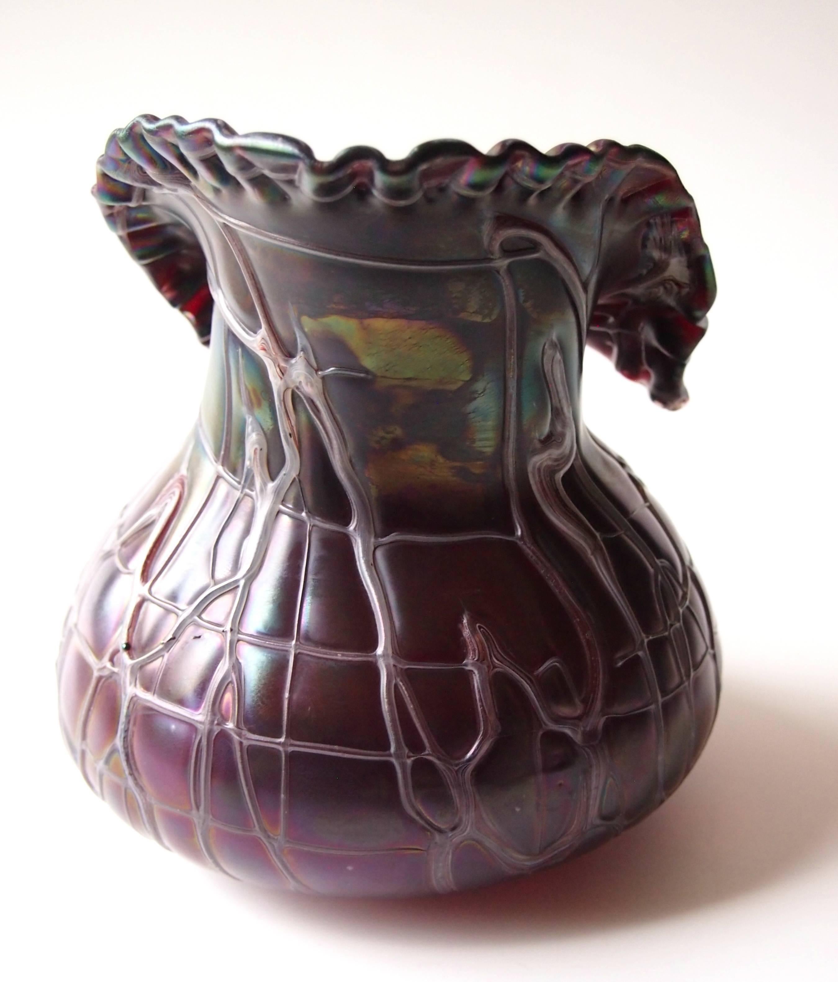 Bohemian Jugendstil Pallme Koenig Scissor Cut Glass Vase circa 1900 In Good Condition For Sale In London, GB