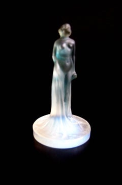 French Rene Lalique Tiny Art Nouveau Opal Glass Satuette Drapee 1913
