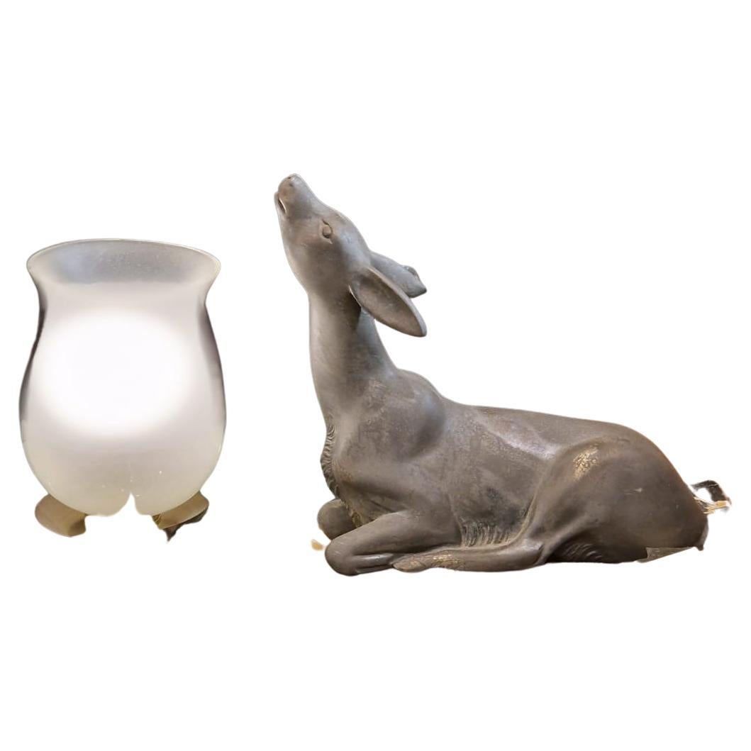Lampe de bureau Art Déco française Bambi Sculpture, marbre, verre, bronze