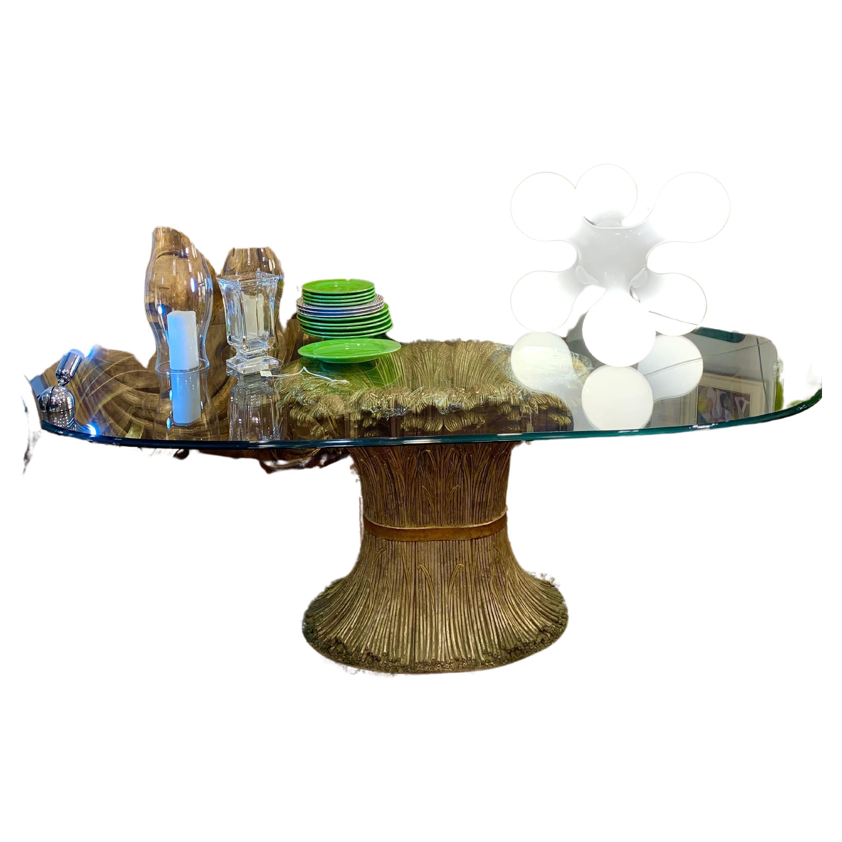 mesa comedor dorada y cristal