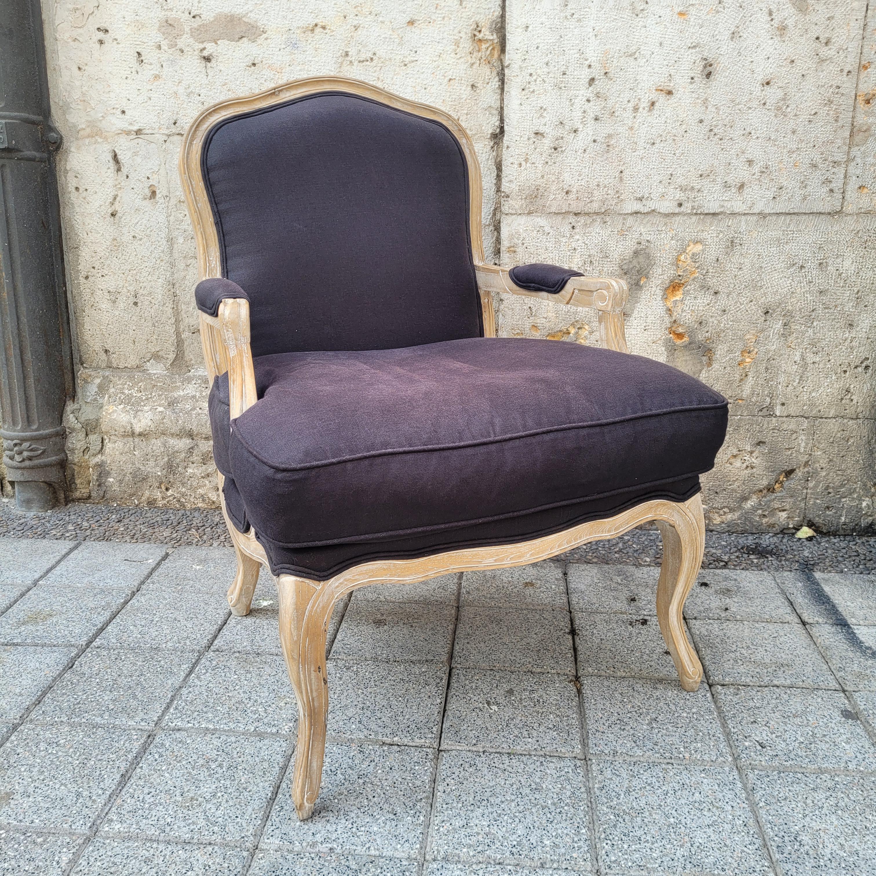 Sillón Reina de Francia, estilo Luis XV / Provenzal, roble y tapicería mediados del siglo XX en venta