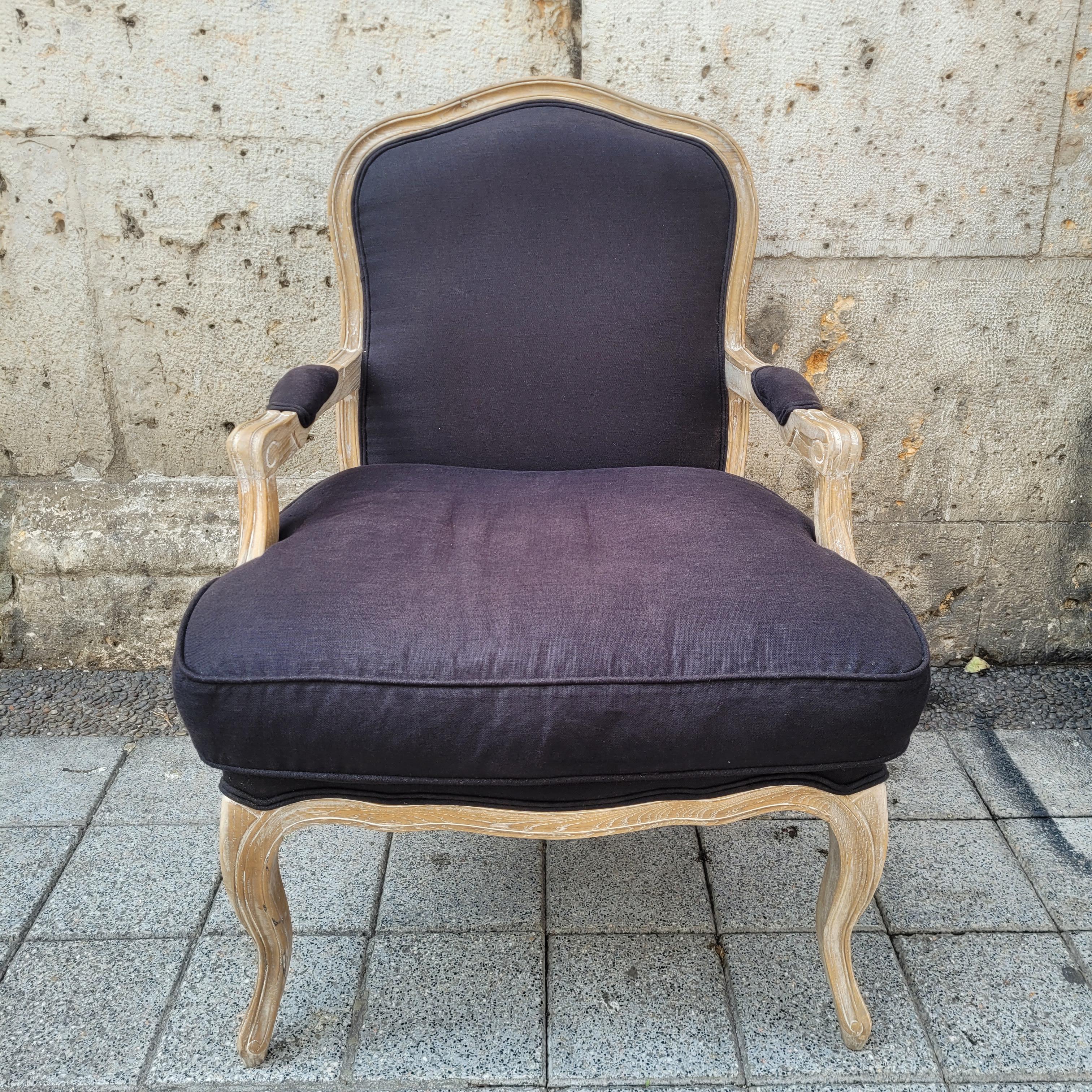 Sillón Reina de Francia, estilo Luis XV / Provenzal, roble y tapicería Tela en venta