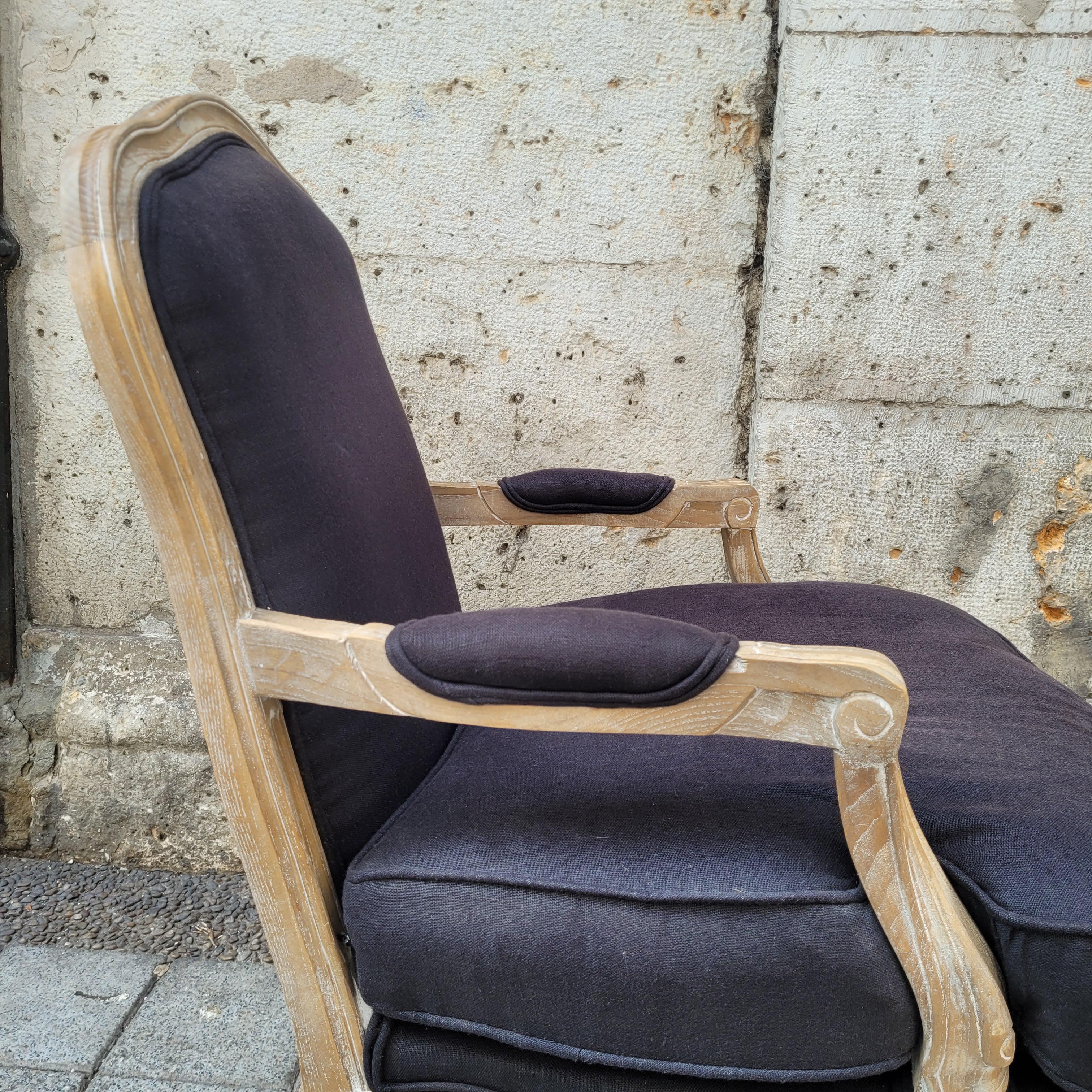 Sillón Reina de Francia, estilo Luis XV / Provenzal, roble y tapicería en venta 7