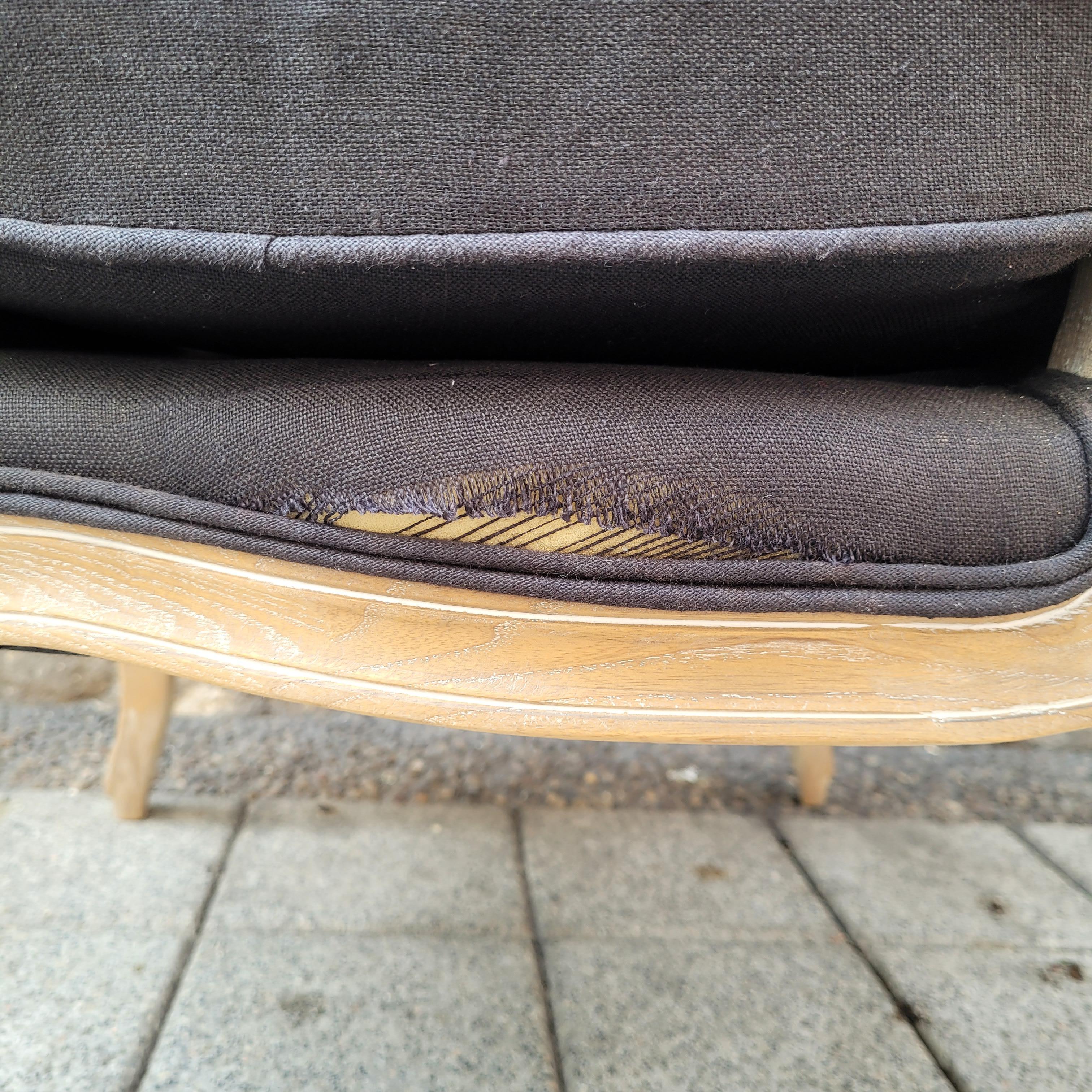 Sillón Reina de Francia, estilo Luis XV / Provenzal, roble y tapicería en venta 6