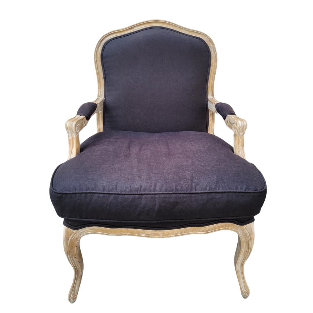 Sillón Reina de Francia, estilo Luis XV / Provenzal, roble y tapicería Provincial francés en venta