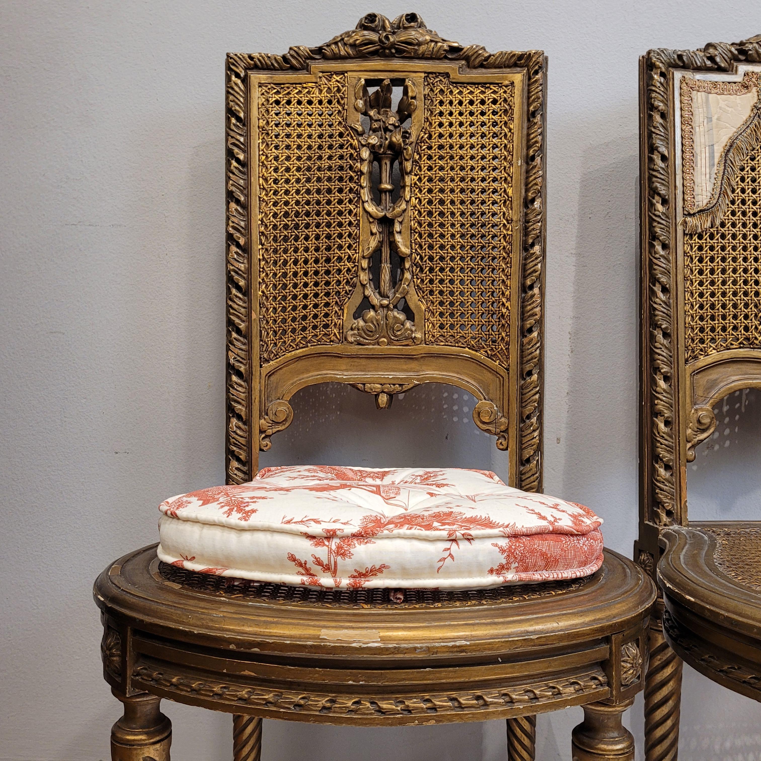 Set di 2 sedie francesi Napoleone III, in legno intagliato e dorato in vendita 2