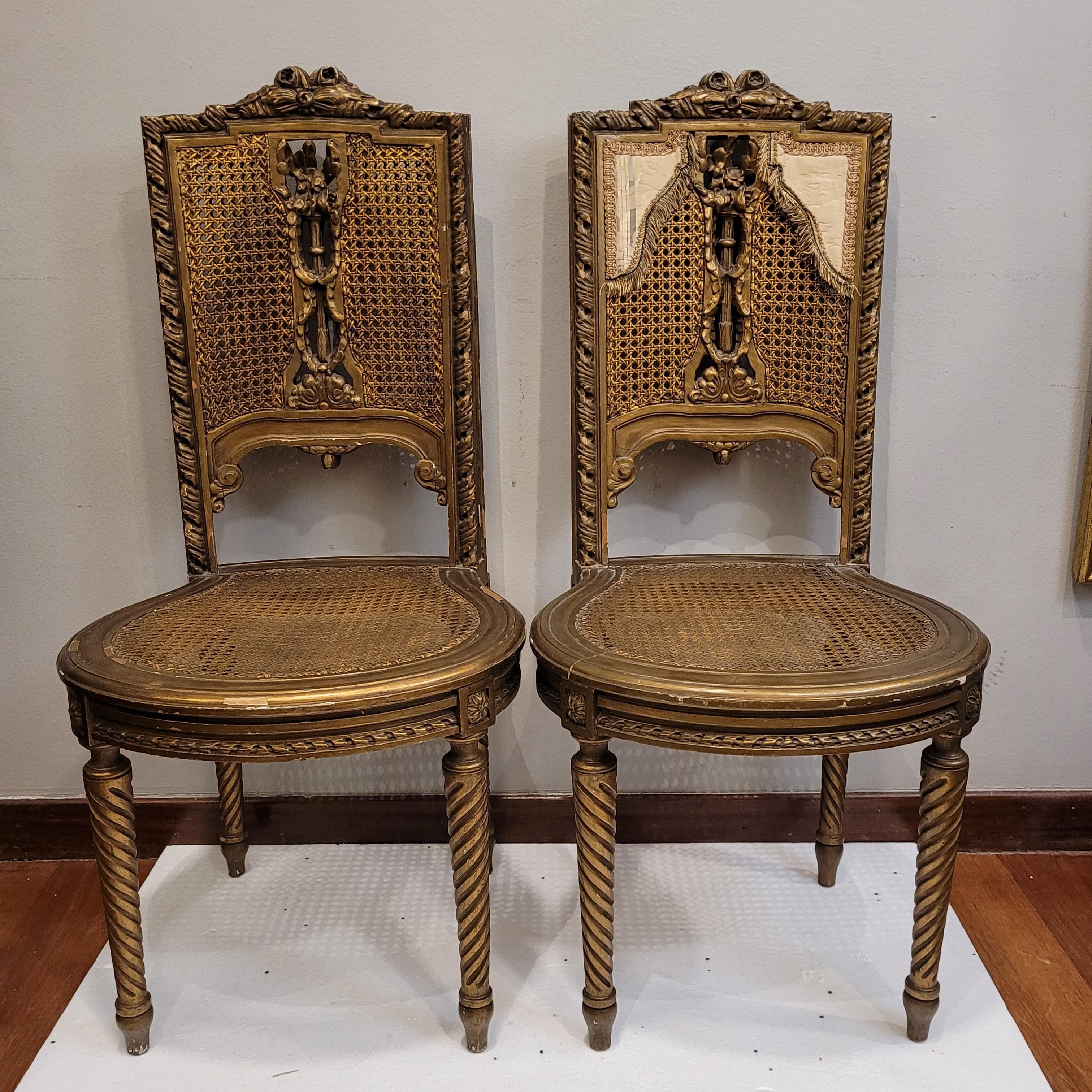 Set di 2 sedie francesi Napoleone III, in legno intagliato e dorato in vendita 4