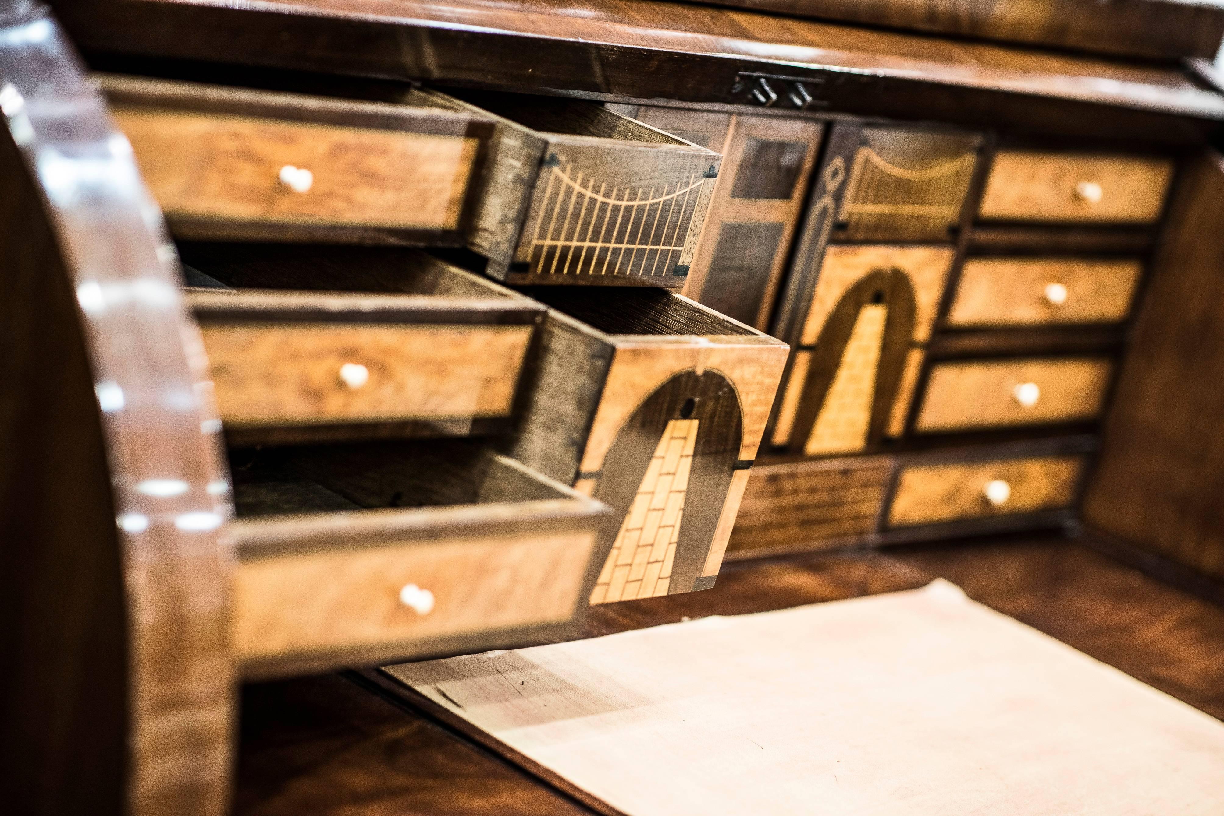 Biedermeier Mahogany and Lemon Wood Bureau Bookcase In Good Condition In Valladolid, ES